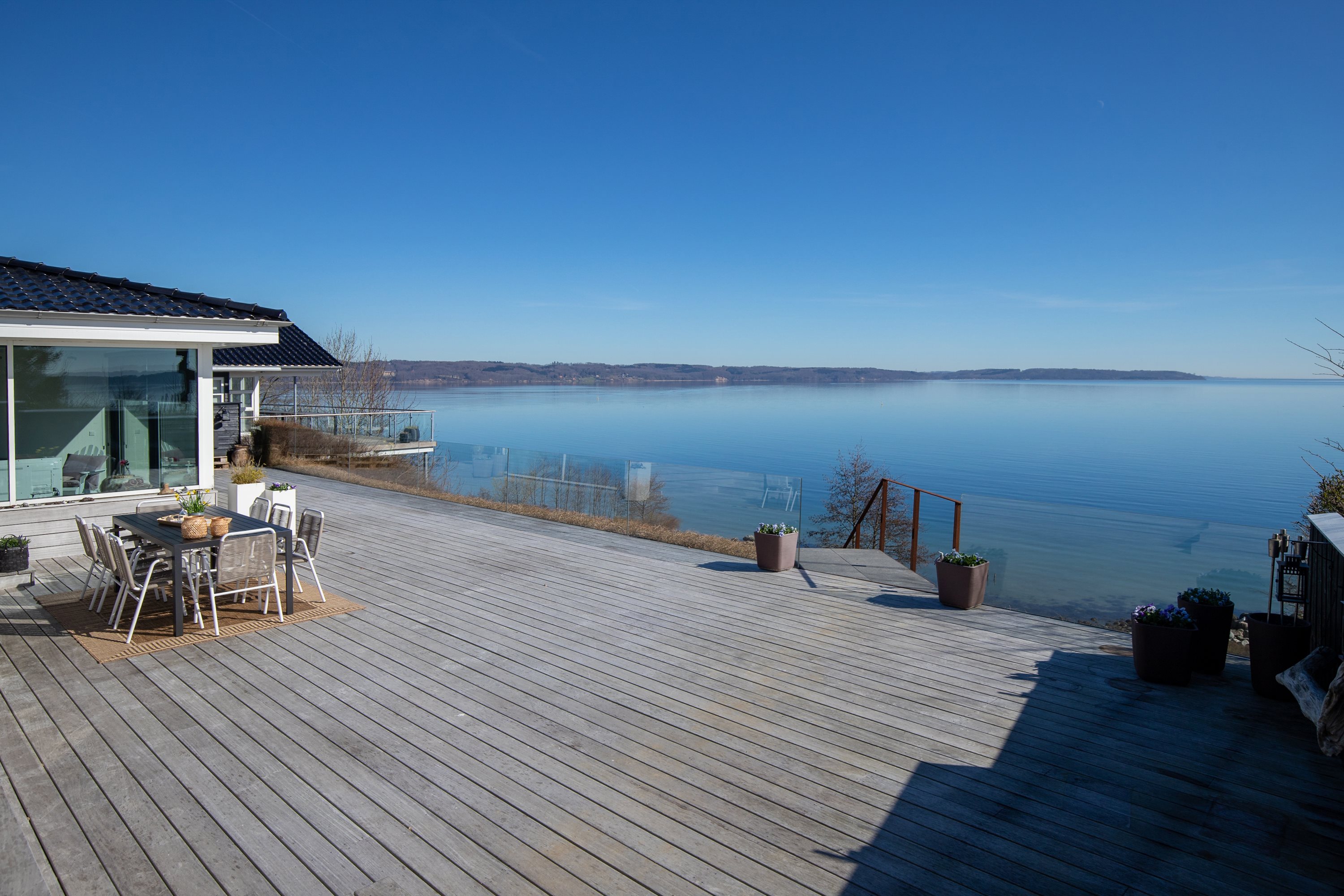 Miniaturebillede 1: terrasse. Billede af Niels Pedersensvej 45B, Mørkholt, 7080 Børkop