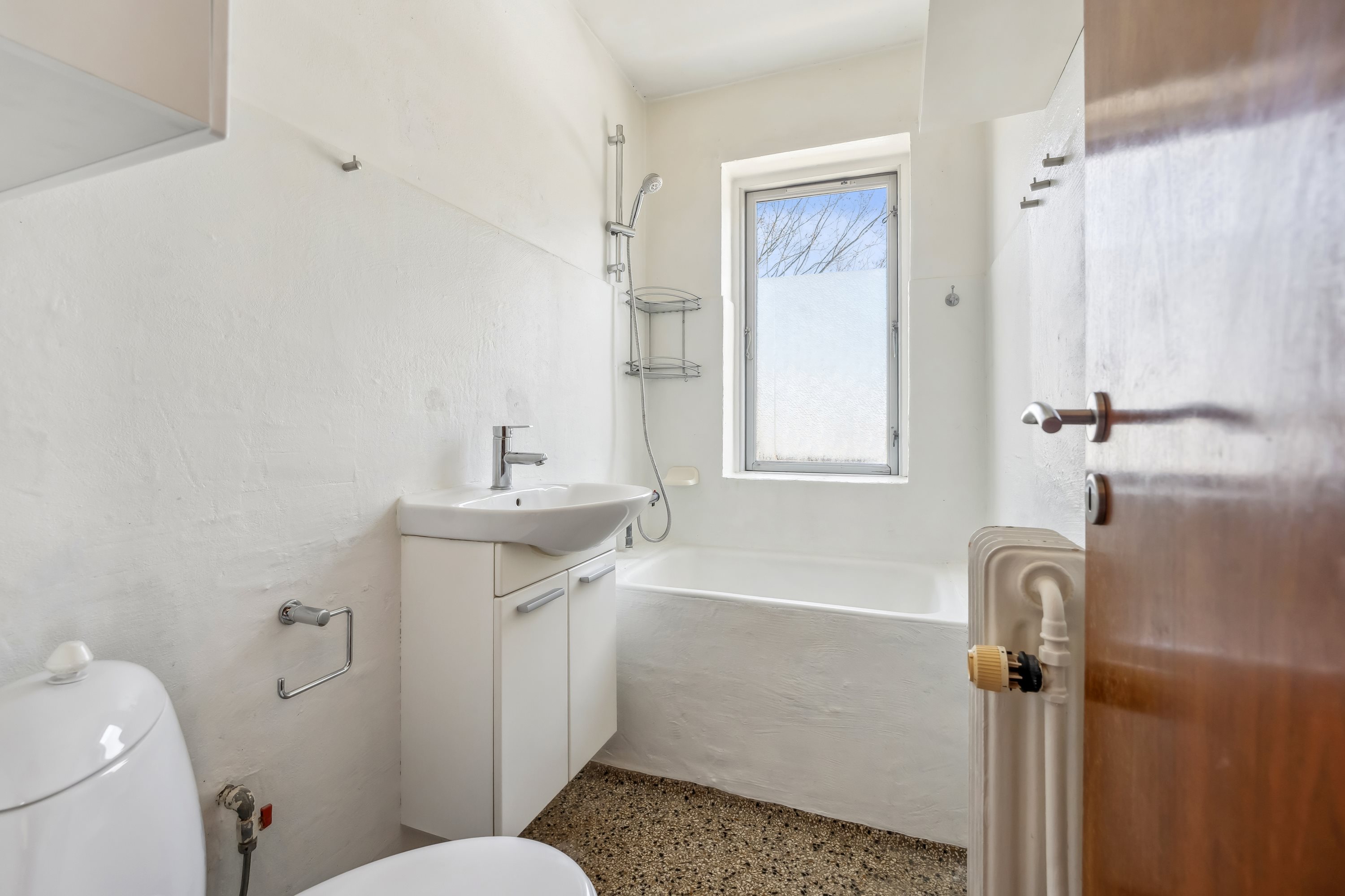 Fremhævet badeværelse billede i fuldskærmstilstand. Billede af Ulstrup Skovvej 5, Sdr Vinge, 8860 Ulstrup