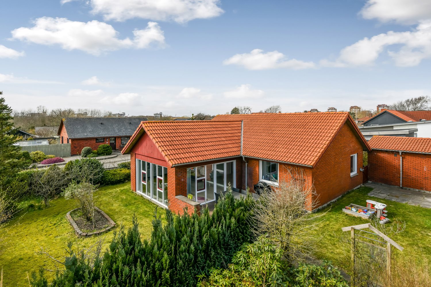 Fremhævet  billede i fuldskærmstilstand. Billede af Sønderbakken 29, 6700 Esbjerg