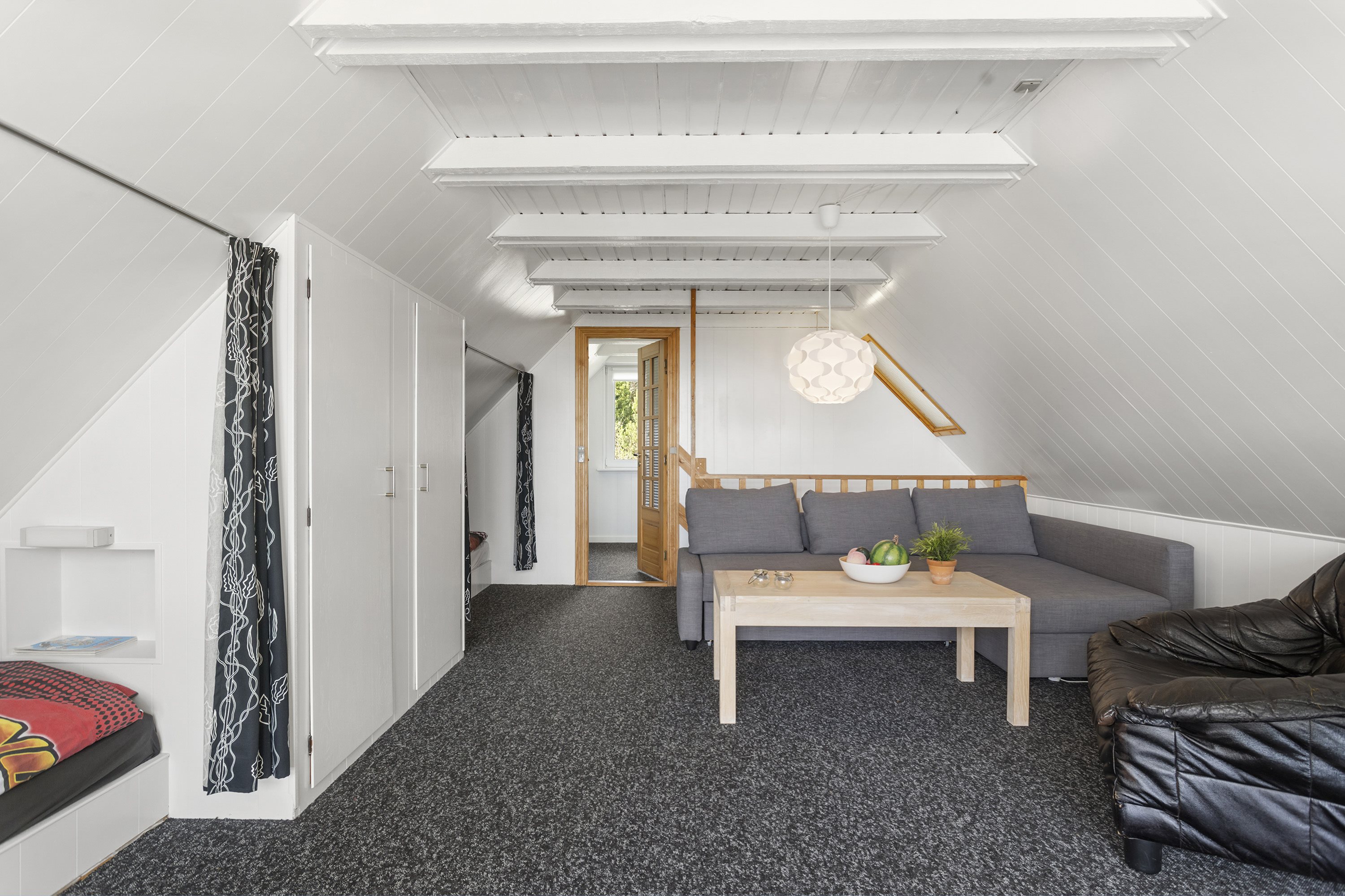 Fremhævet stue/soverum billede i fuldskærmstilstand. Billede af Rødtungevej 30, Voerså, 9300 Sæby