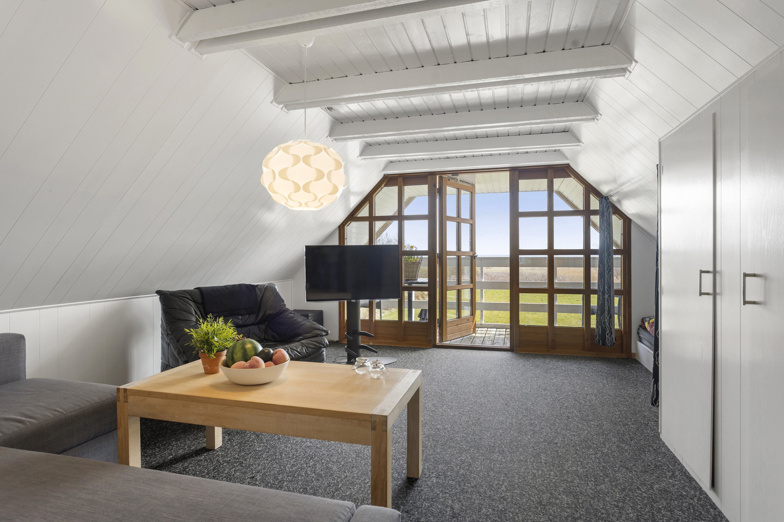 Fremhævet stue/soverum billede i fuldskærmstilstand. Billede af Rødtungevej 30, Voerså, 9300 Sæby