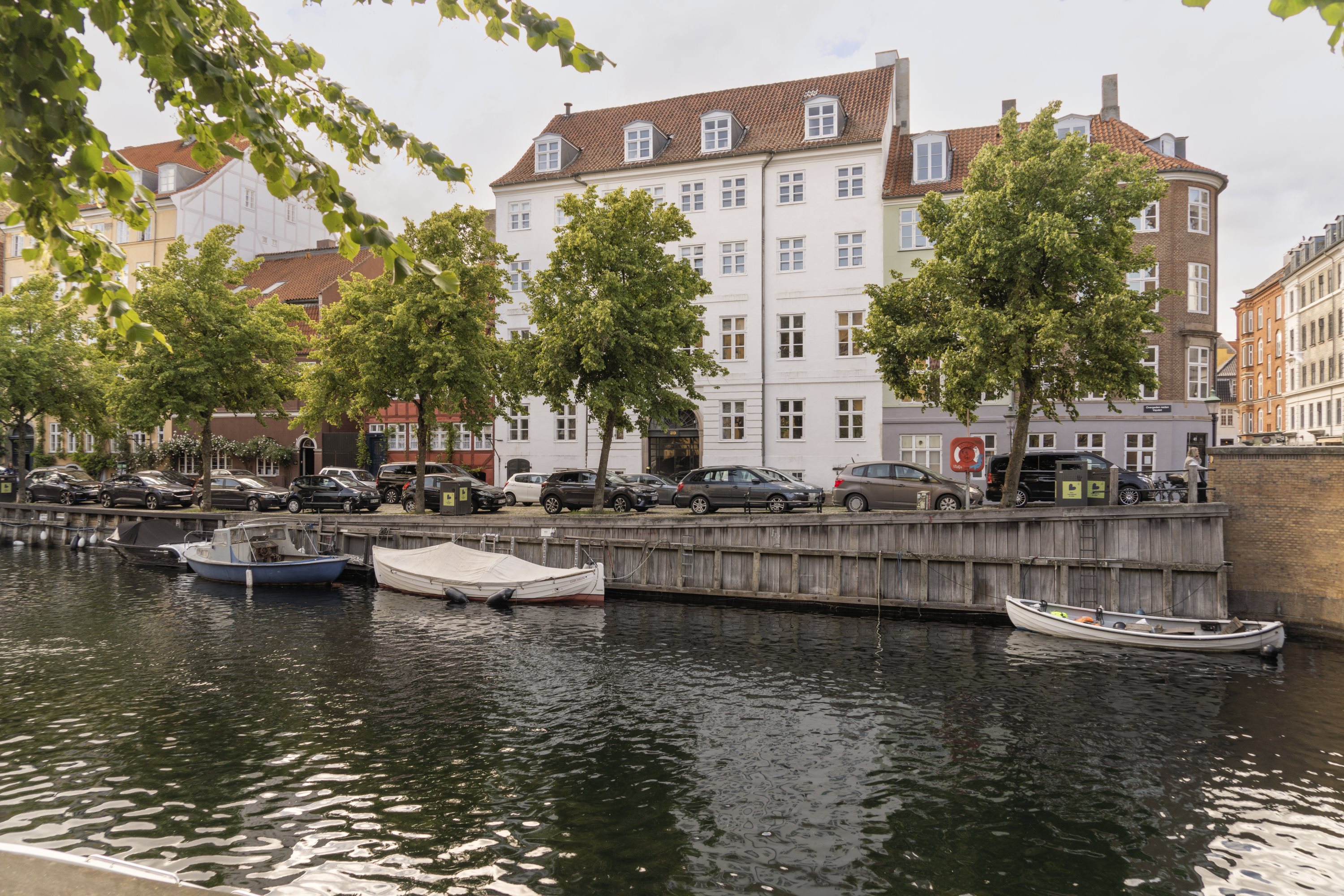 Fremhævet  billede i fuldskærmstilstand. Billede af Overgaden Neden Vandet 39, st.., 1414 København K