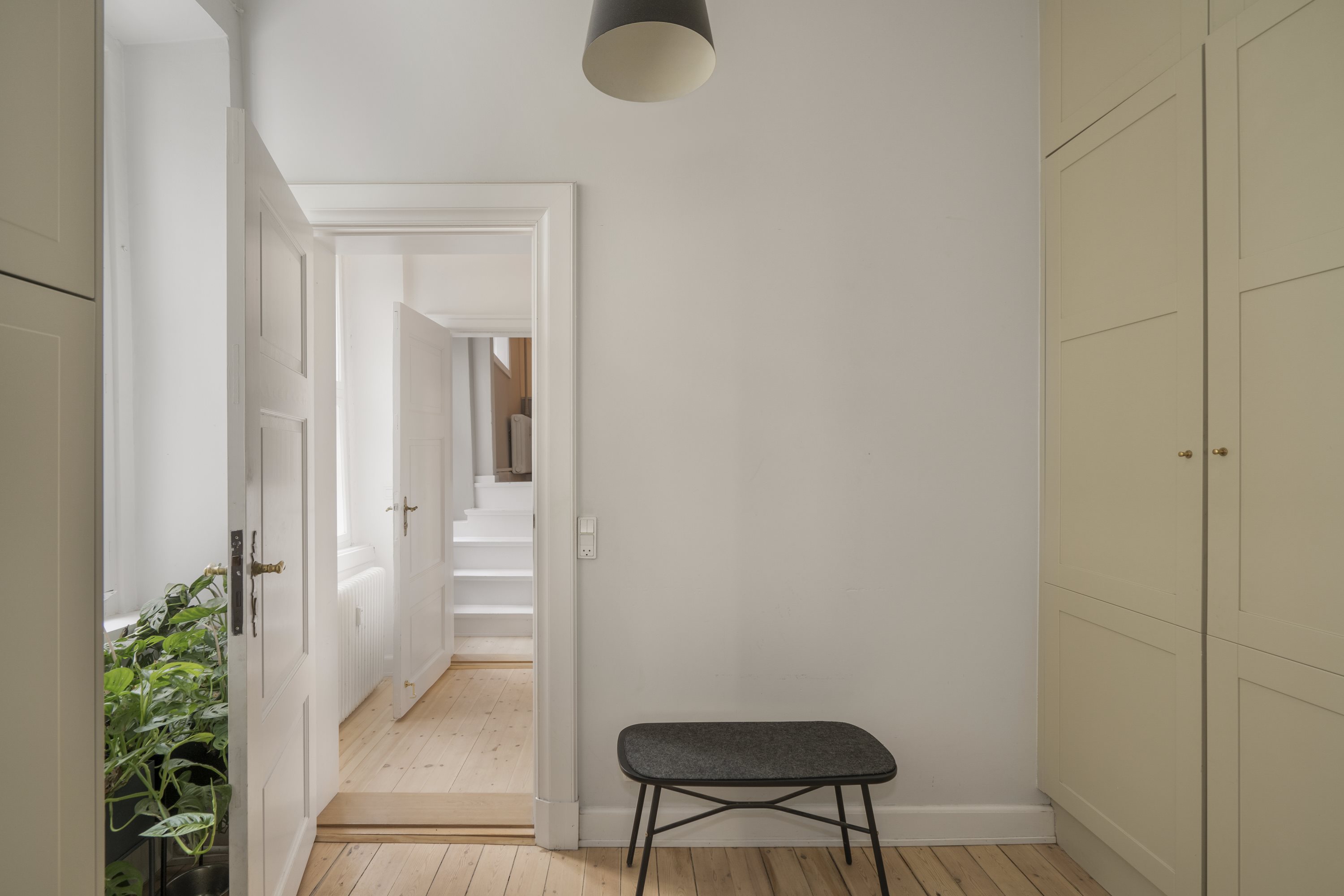 Fremhævet  billede i fuldskærmstilstand. Billede af Overgaden Neden Vandet 39, st.., 1414 København K