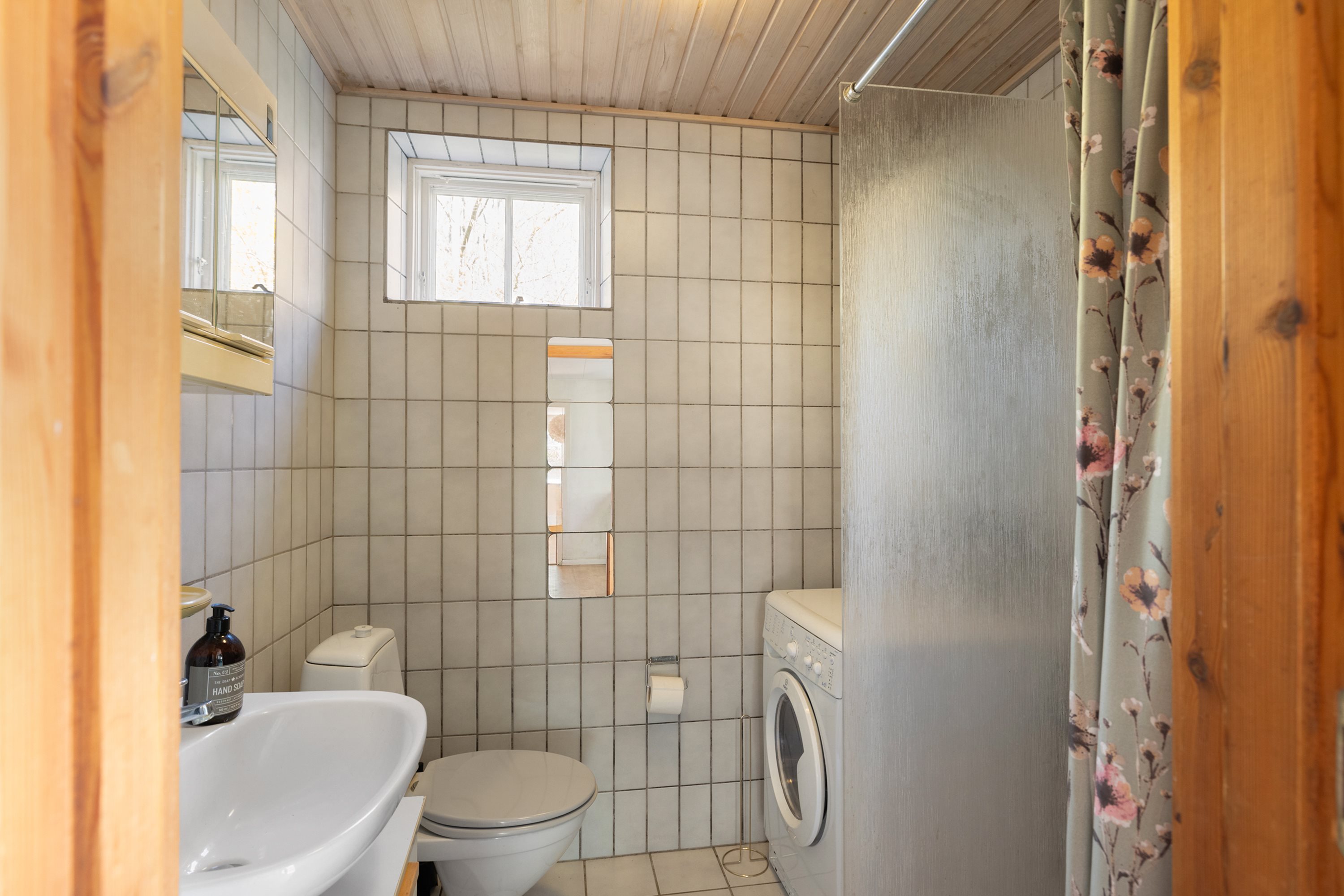 Fremhævet bdeværelse billede i fuldskærmstilstand. Billede af Moesgård Allé 7, 8320 Mårslet