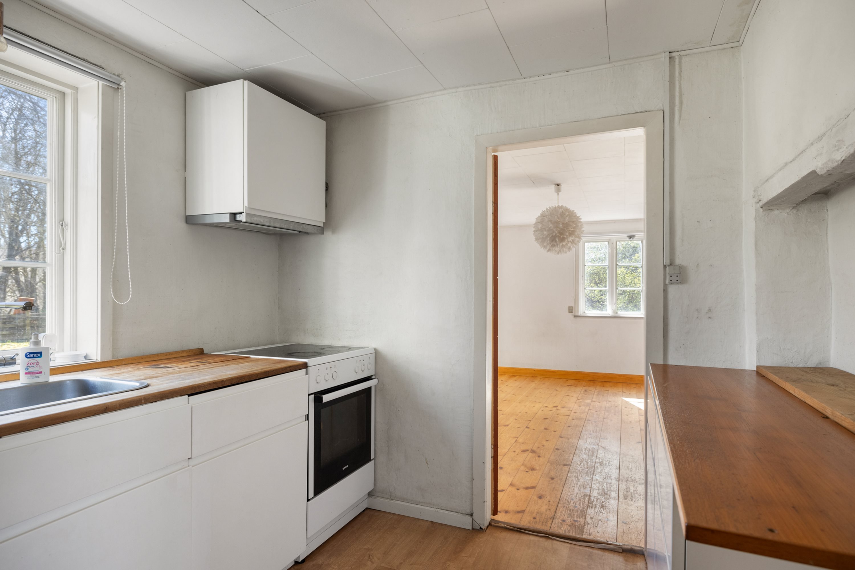 Fremhævet køkken billede i fuldskærmstilstand. Billede af Moesgård Allé 7, 8320 Mårslet