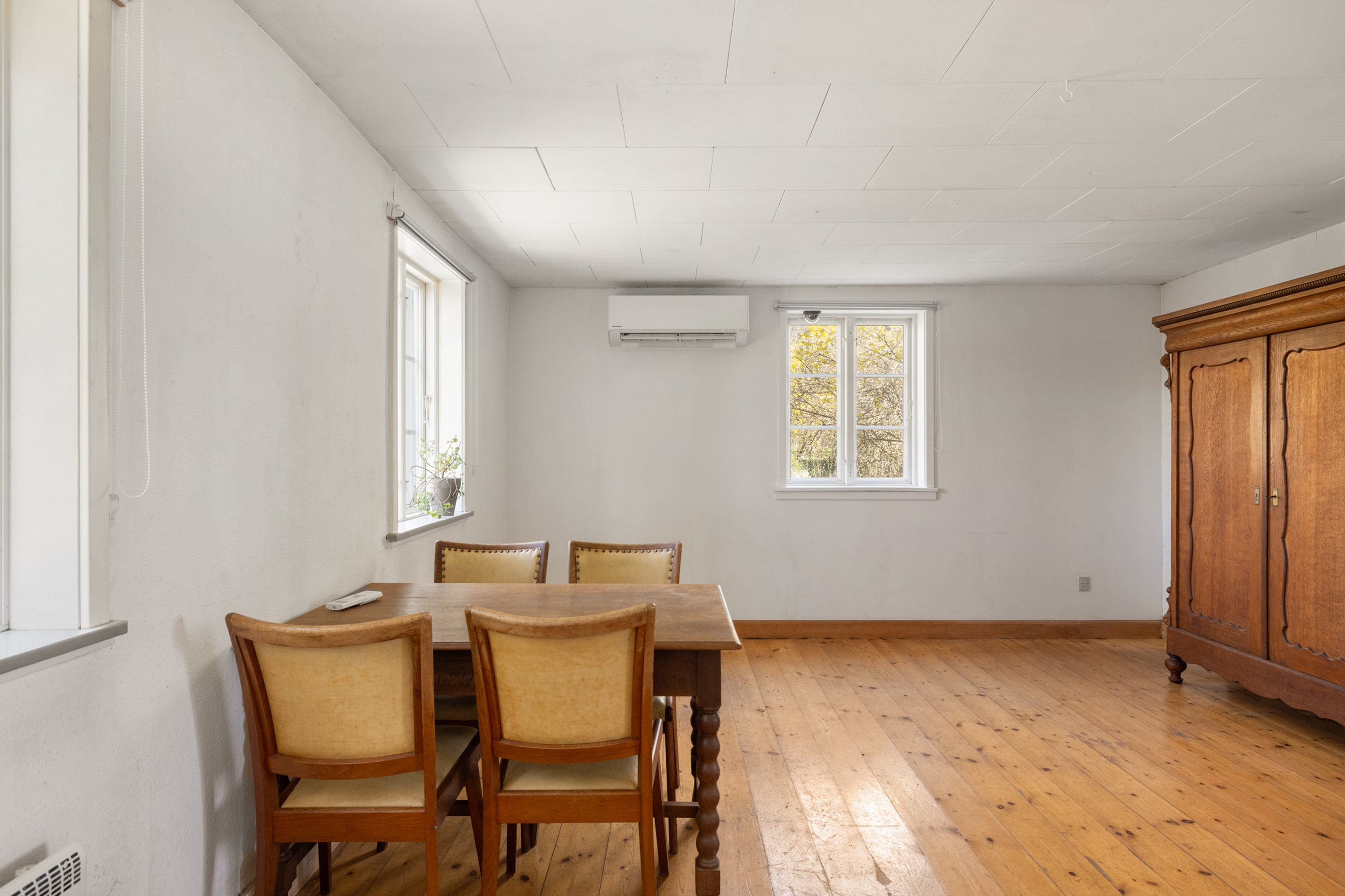 Fremhævet stue billede i fuldskærmstilstand. Billede af Moesgård Allé 7, 8320 Mårslet