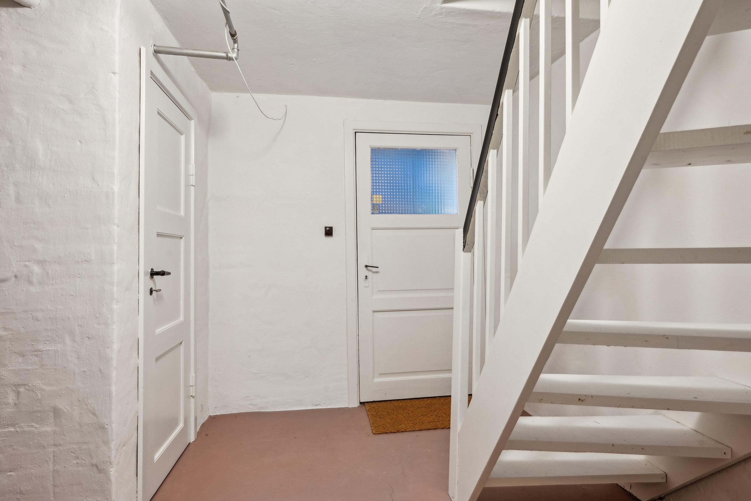 Fremhævet gang billede i fuldskærmstilstand. Billede af Alsvej 2, 8240 Risskov