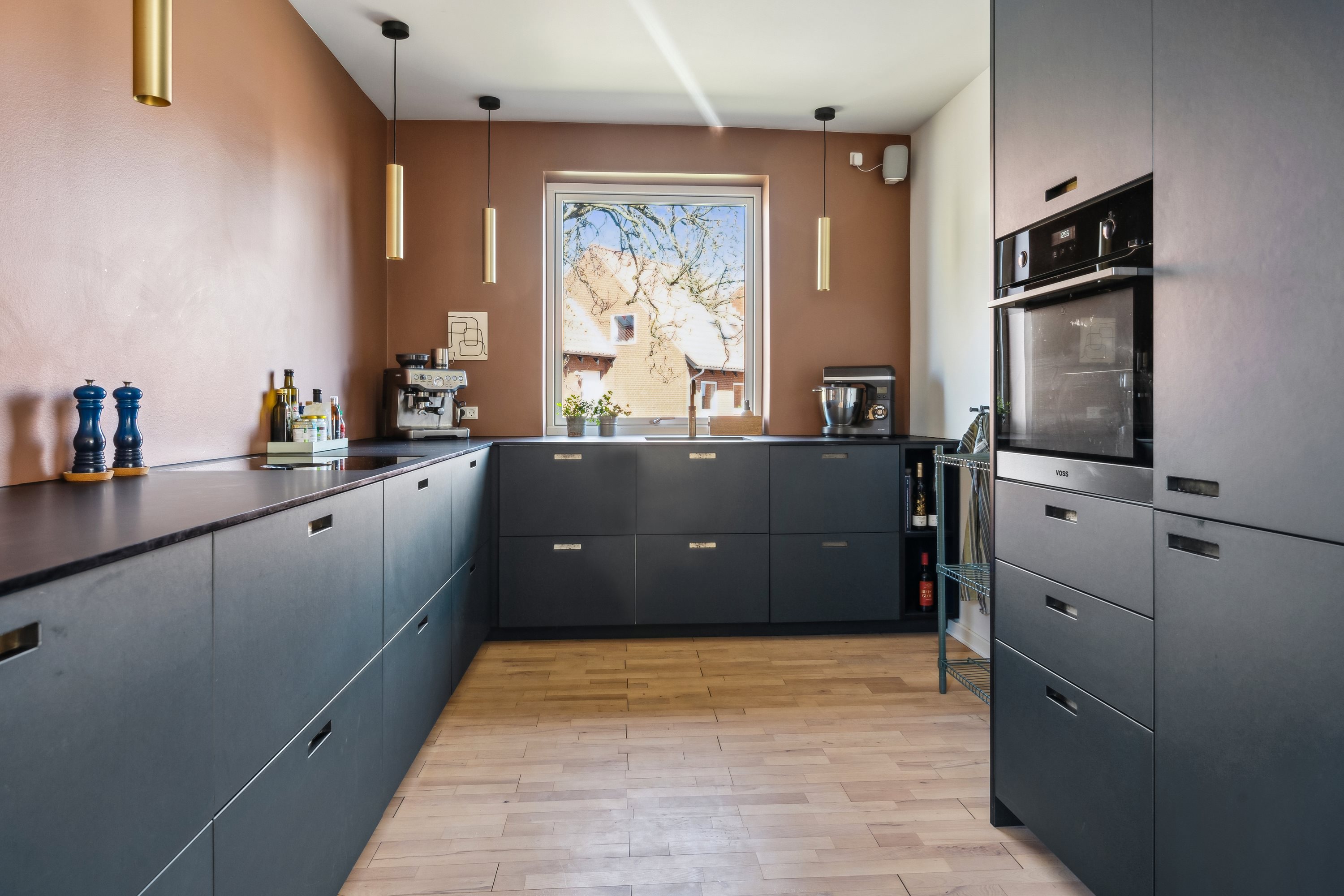 Fremhævet køkken billede i fuldskærmstilstand. Billede af Alsvej 2, 8240 Risskov