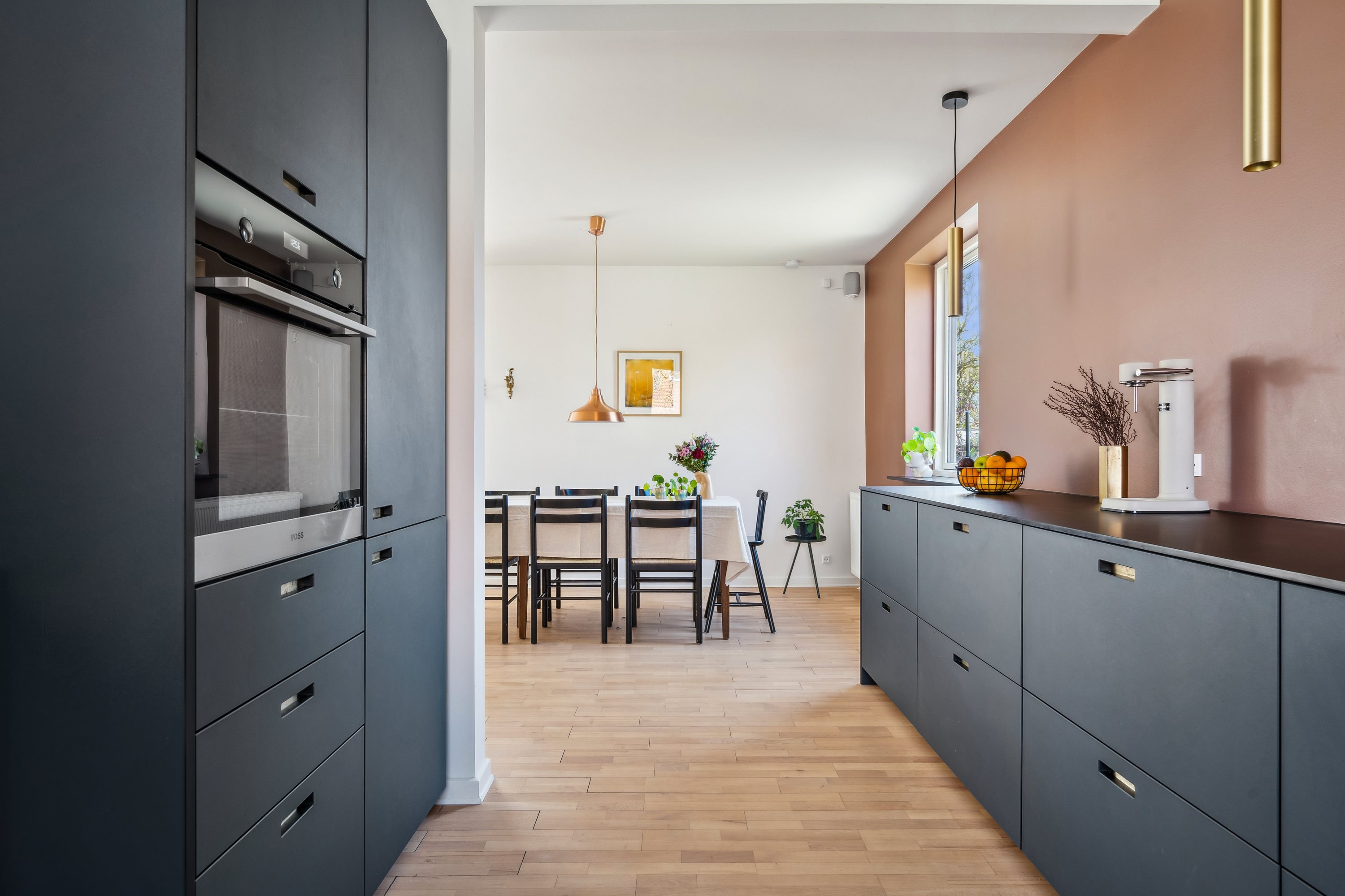 Fremhævet køkken billede i fuldskærmstilstand. Billede af Alsvej 2, 8240 Risskov