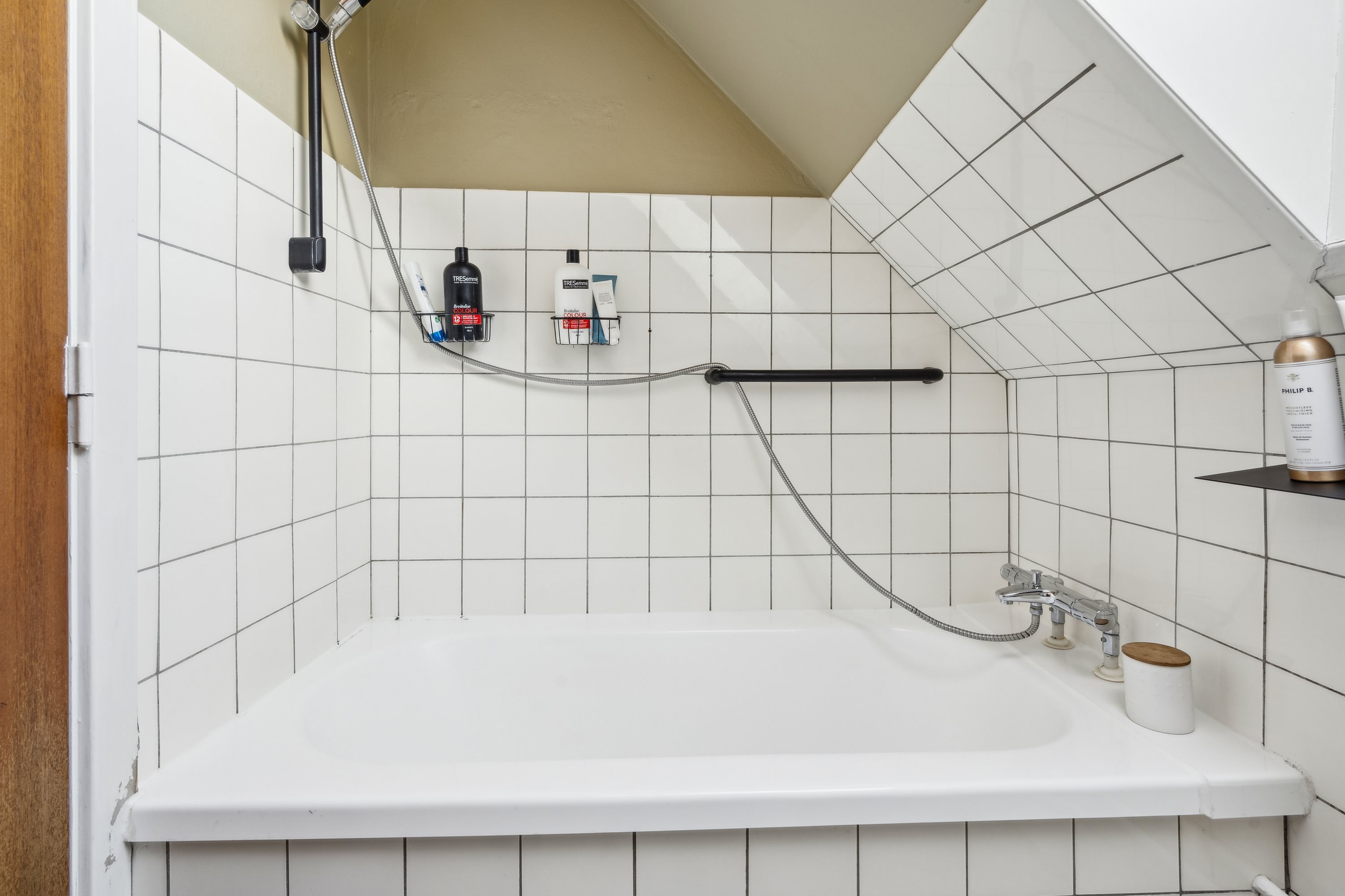 Fremhævet badeværelse billede i fuldskærmstilstand. Billede af Alsvej 2, 8240 Risskov