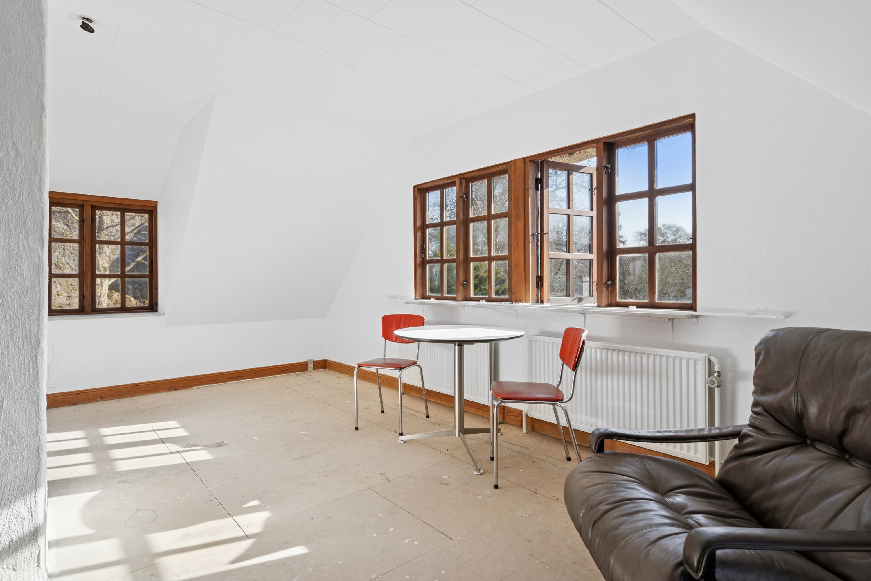 Fremhævet indendørs billede i fuldskærmstilstand. Billede af Strandbakken 52, Klinteby, 4736 Karrebæksminde