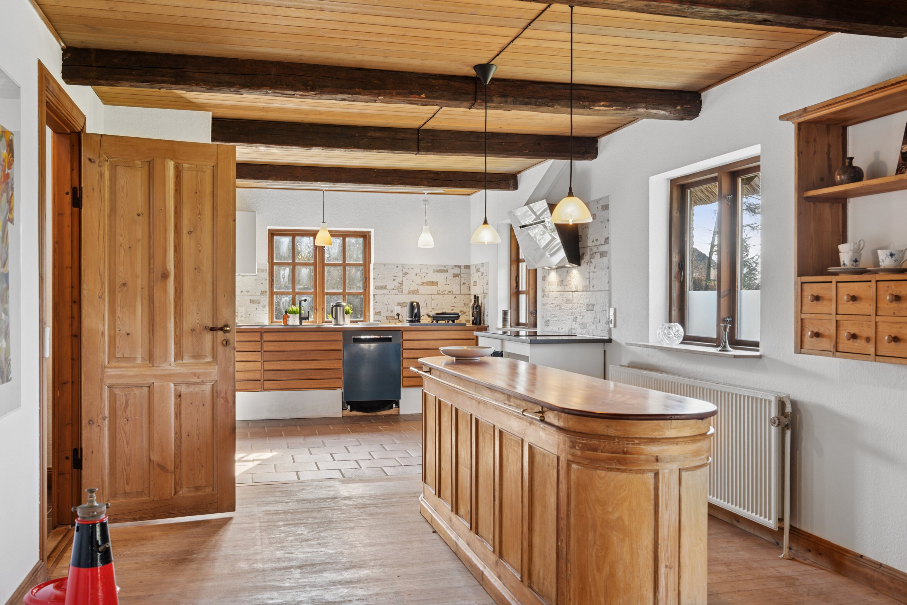 Fremhævet køkken billede i fuldskærmstilstand. Billede af Strandbakken 52, Klinteby, 4736 Karrebæksminde