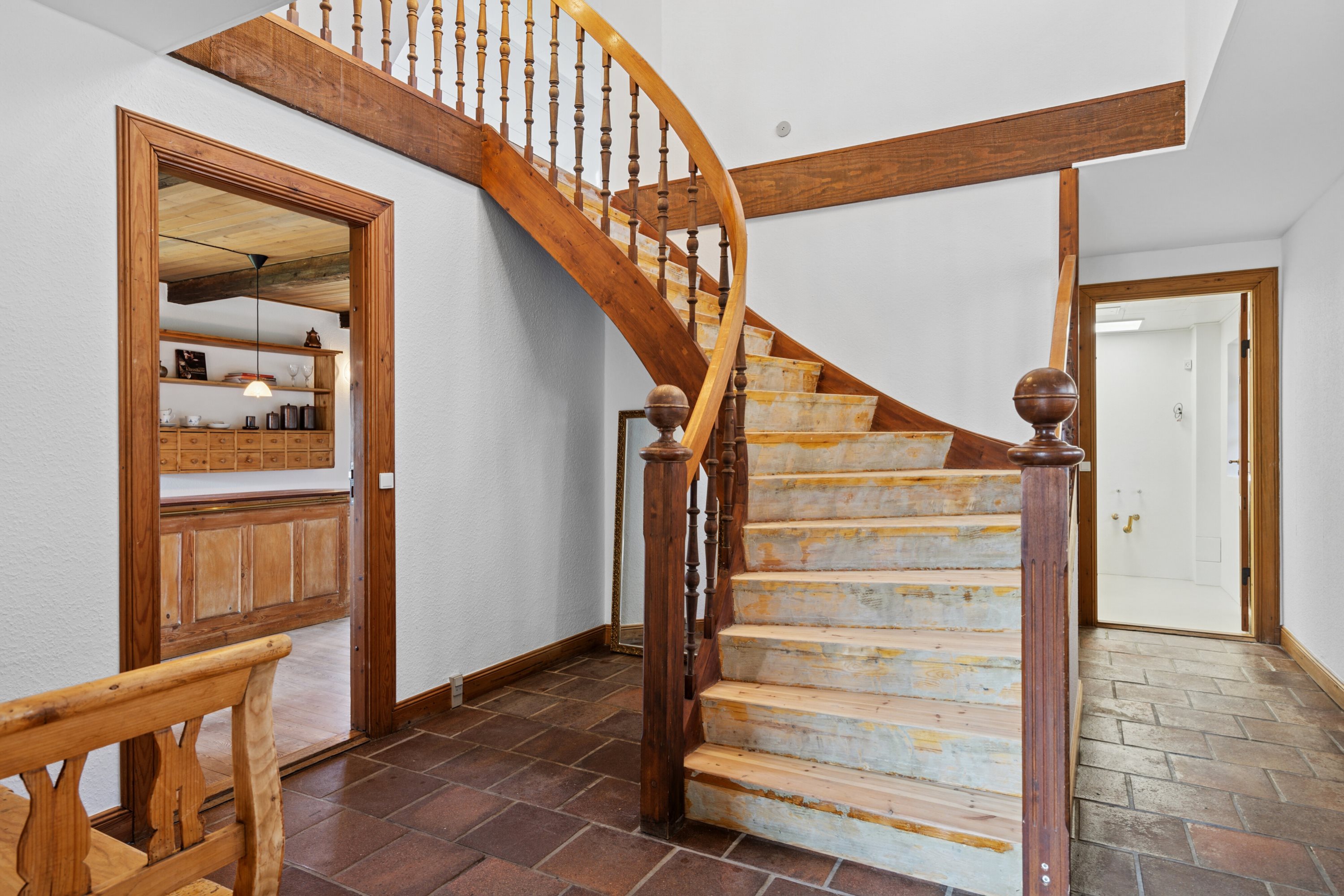 Fremhævet trappe billede i fuldskærmstilstand. Billede af Strandbakken 52, Klinteby, 4736 Karrebæksminde