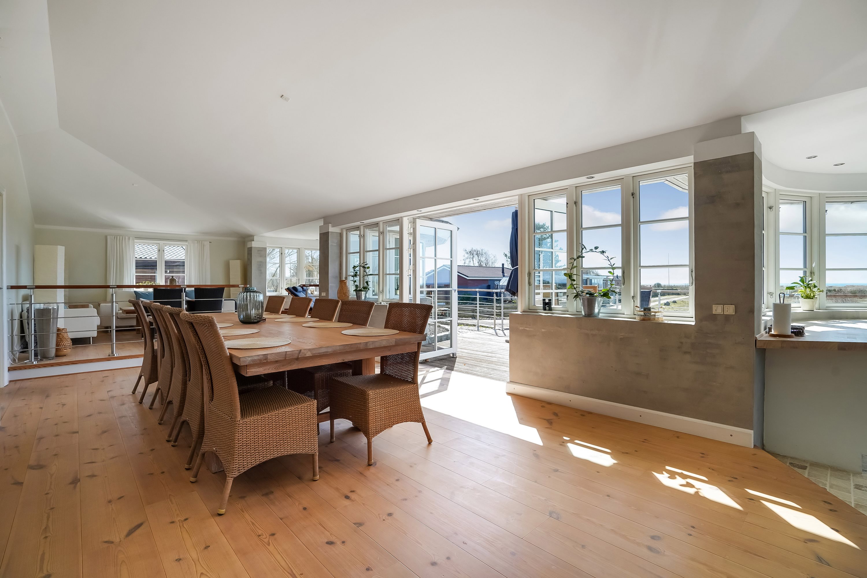 Fremhævet stue billede i fuldskærmstilstand. Billede af Helnæsvej 10, Brydegaard, 5683 Haarby