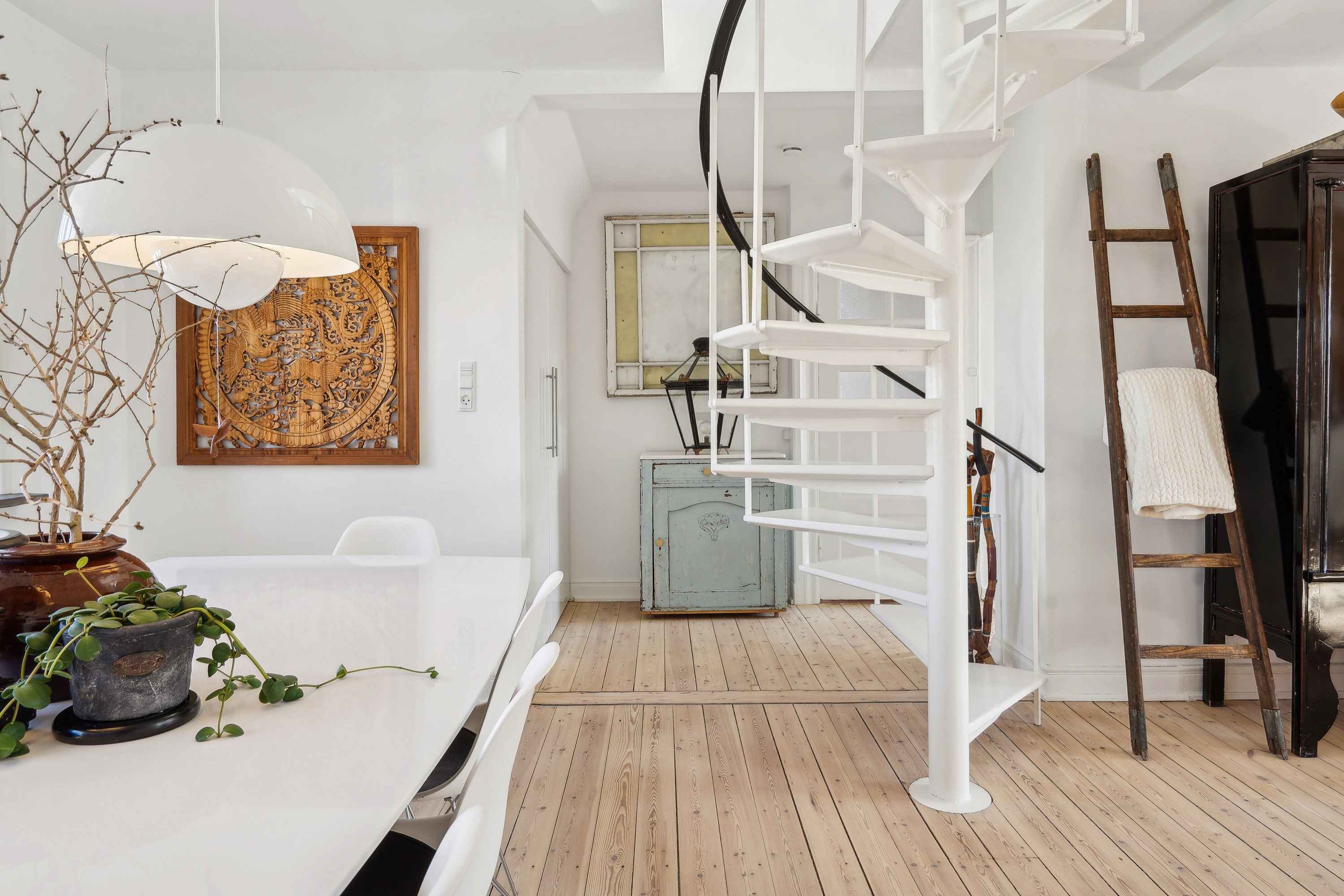 Fremhævet indendørs billede i fuldskærmstilstand. Billede af Sophie Breums Vænge 4B, 1., 5000 Odense C