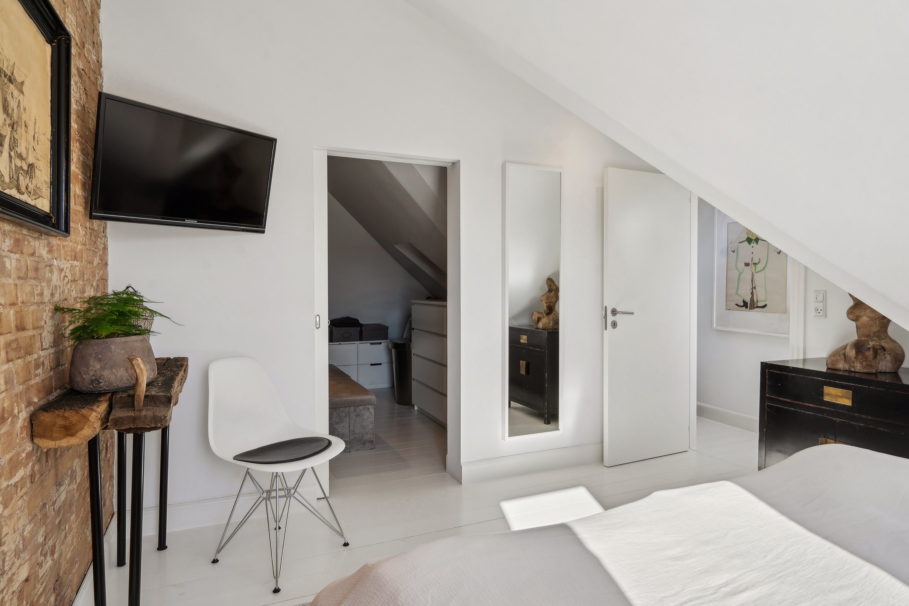 Fremhævet indendørs billede i fuldskærmstilstand. Billede af Sophie Breums Vænge 4B, 1., 5000 Odense C