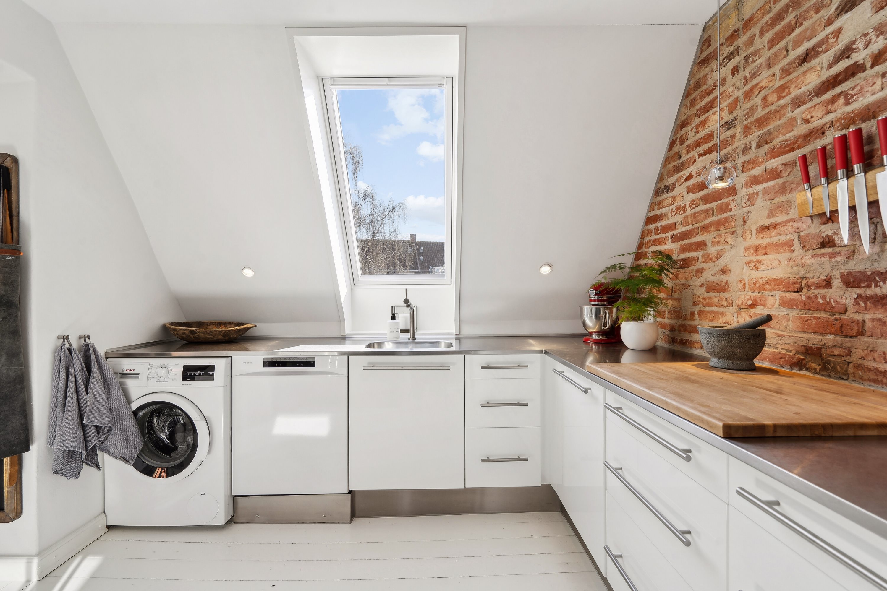 Fremhævet køkken billede i fuldskærmstilstand. Billede af Sophie Breums Vænge 4B, 1., 5000 Odense C