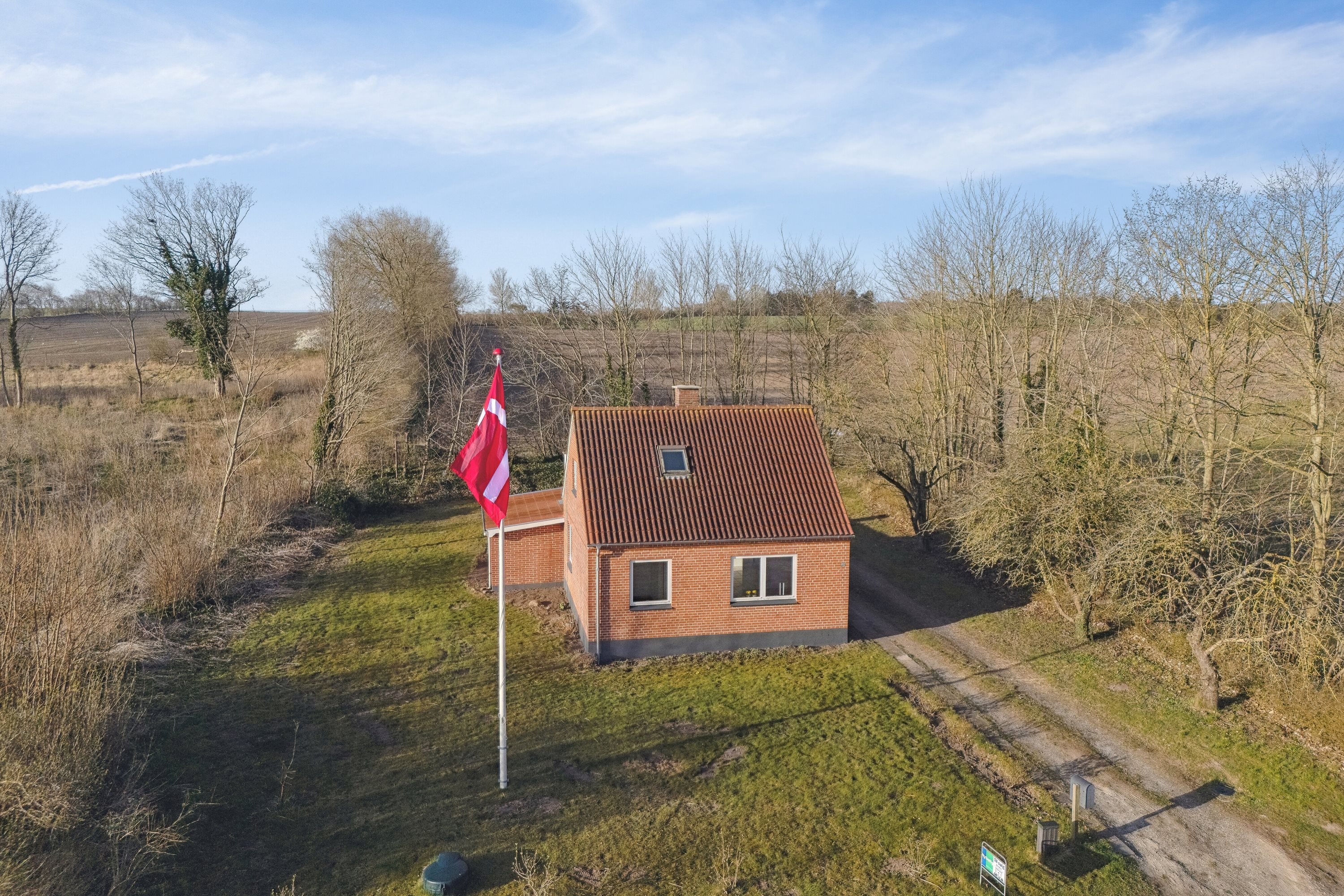 Fremhævet set fra haven billede i fuldskærmstilstand. Billede af P Hansens Gyden 40, Gyngstrup Mark, 5450 Otterup