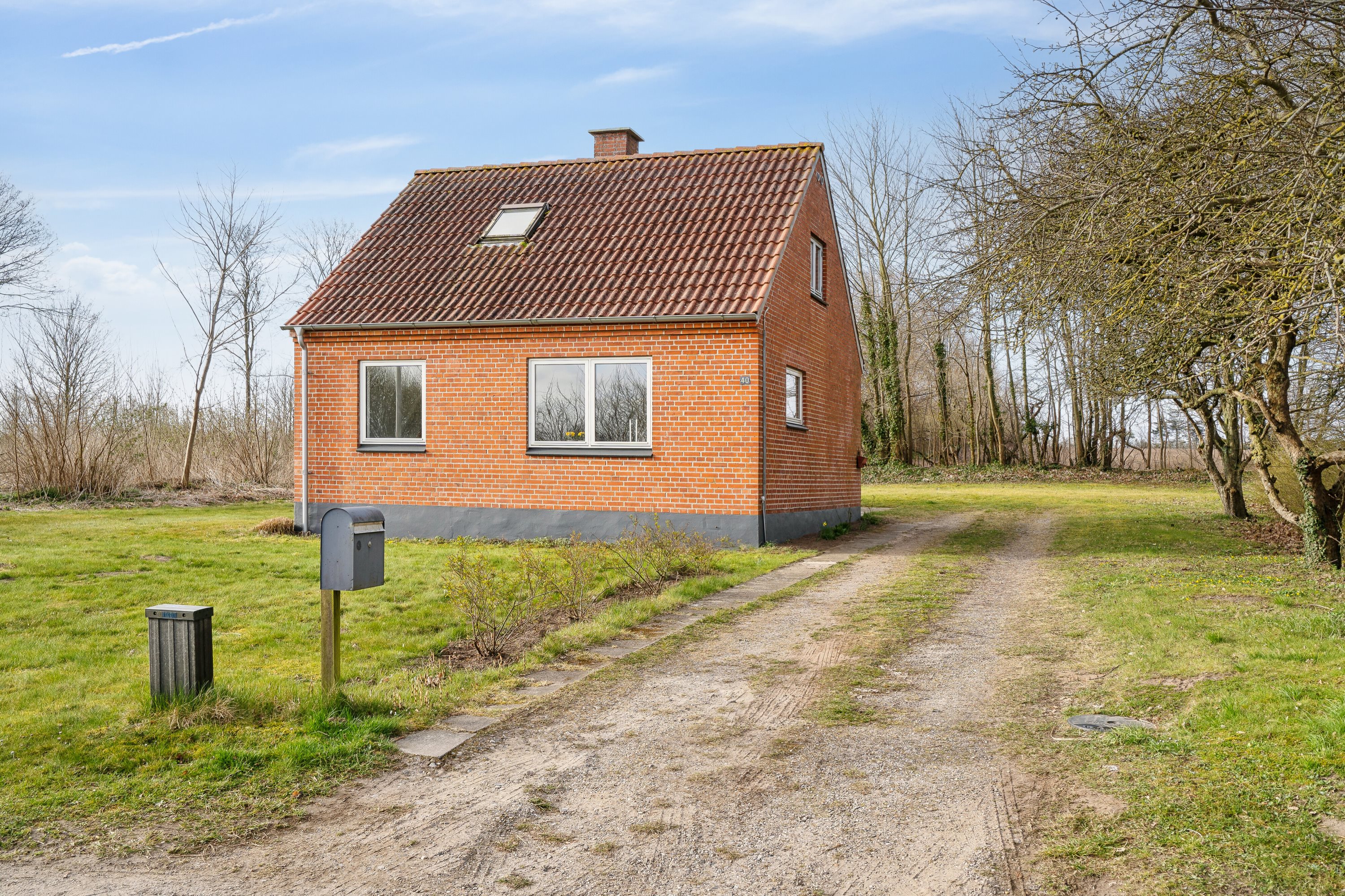 Fremhævet set fra vejen billede i fuldskærmstilstand. Billede af P Hansens Gyden 40, Gyngstrup Mark, 5450 Otterup