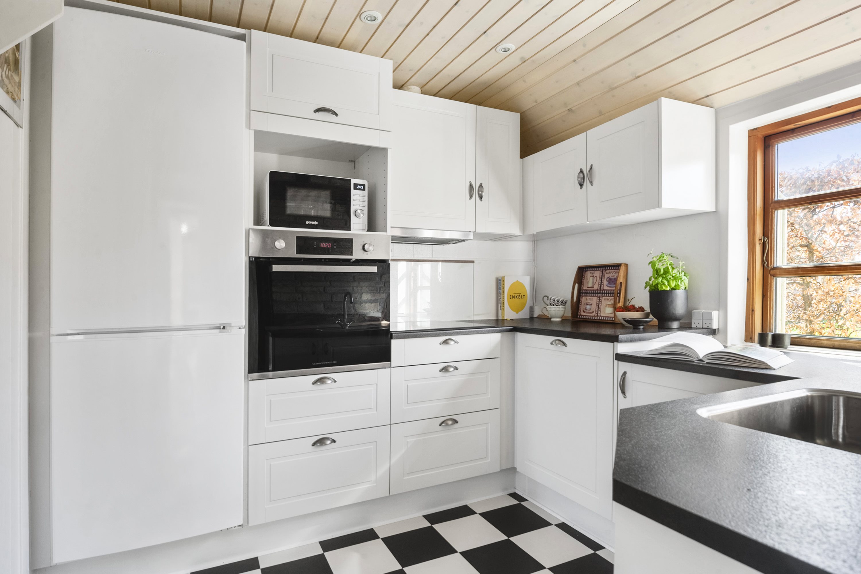 Fremhævet køkken billede i fuldskærmstilstand. Billede af Gl.Bygade 7, Saksild, 8300 Odder