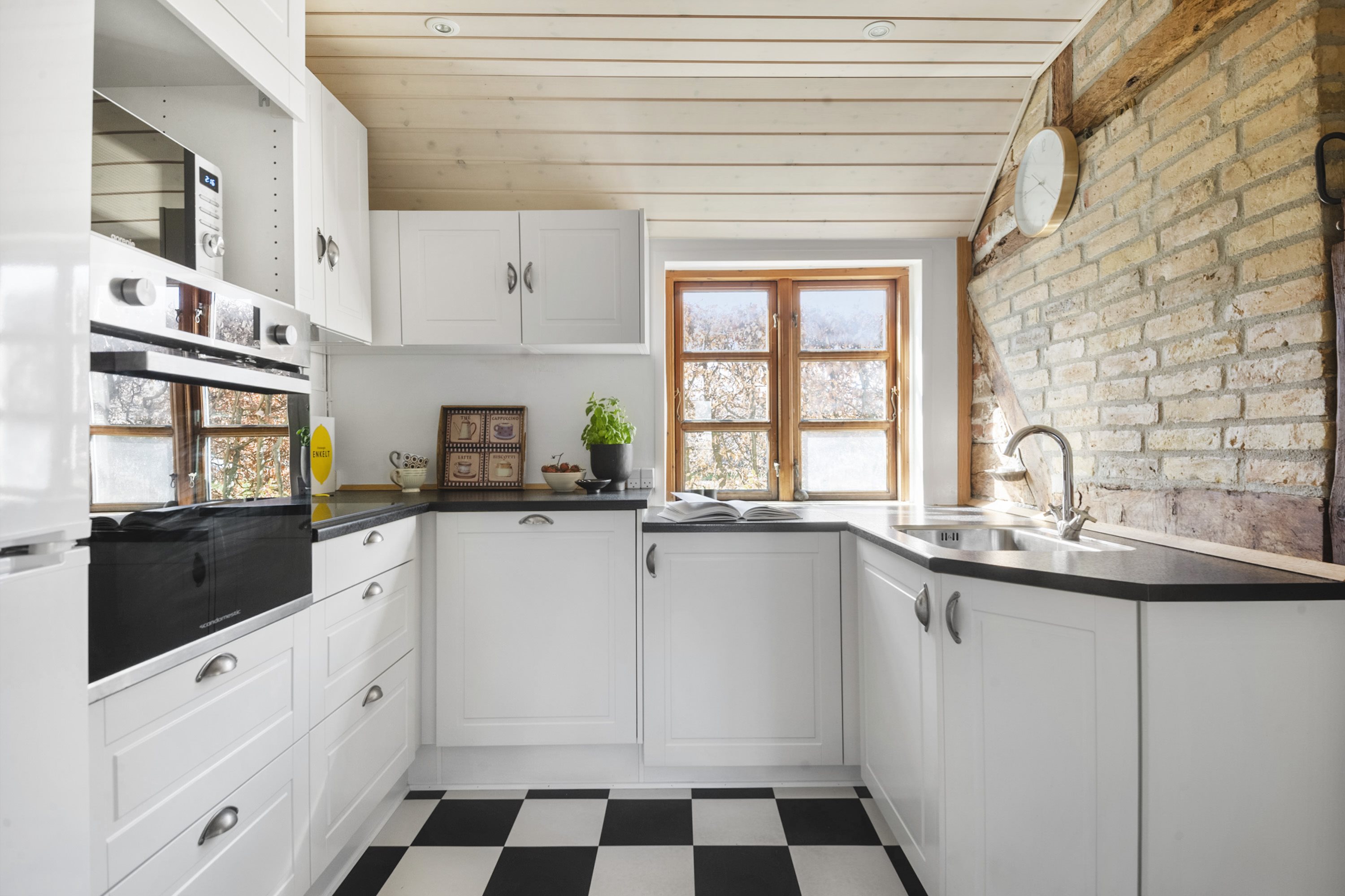 Fremhævet køkken billede i fuldskærmstilstand. Billede af Gl.Bygade 7, Saksild, 8300 Odder