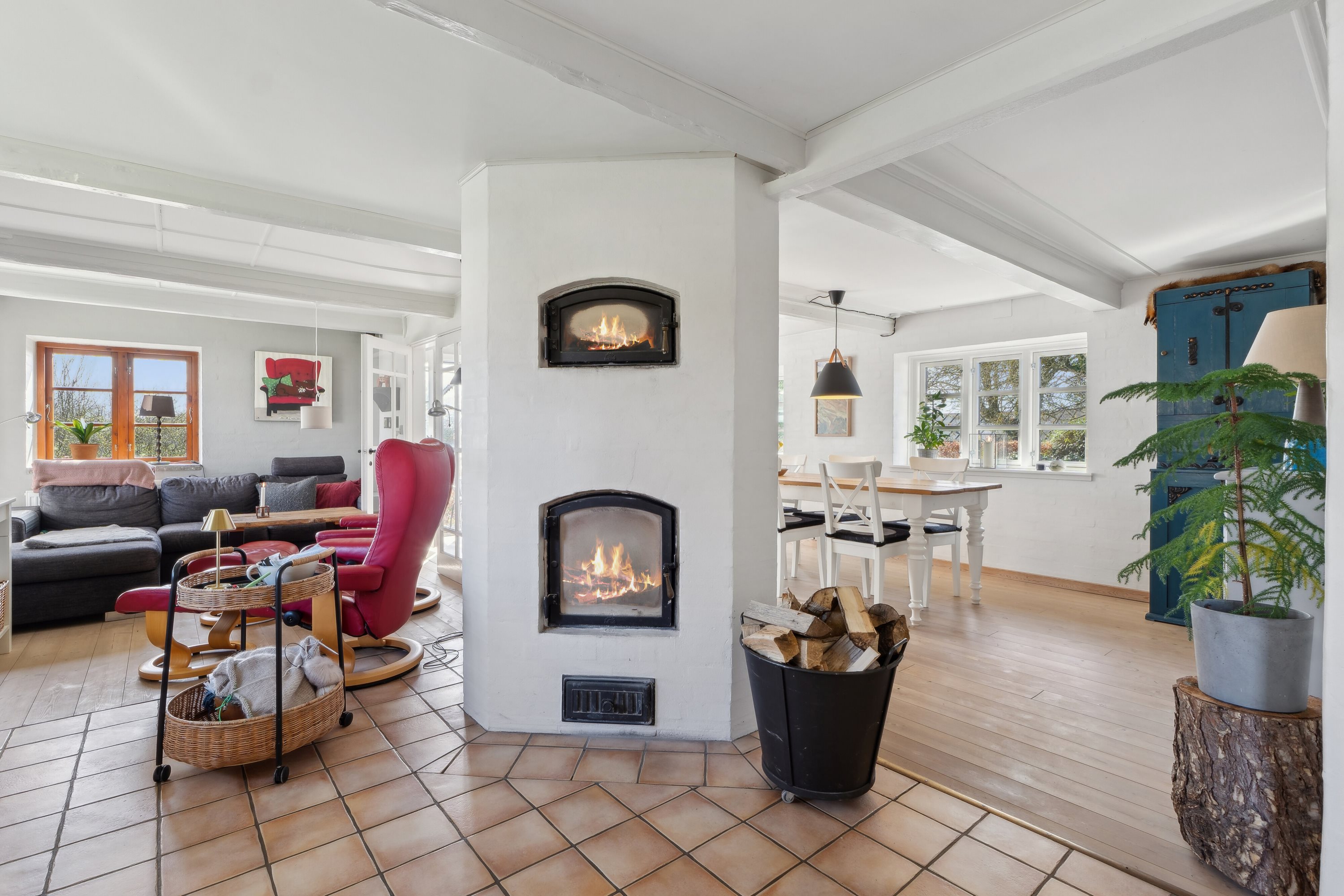 Fremhævet stue billede i fuldskærmstilstand. Billede af Østerskovvej 51, Østerskov, 5932 Humble