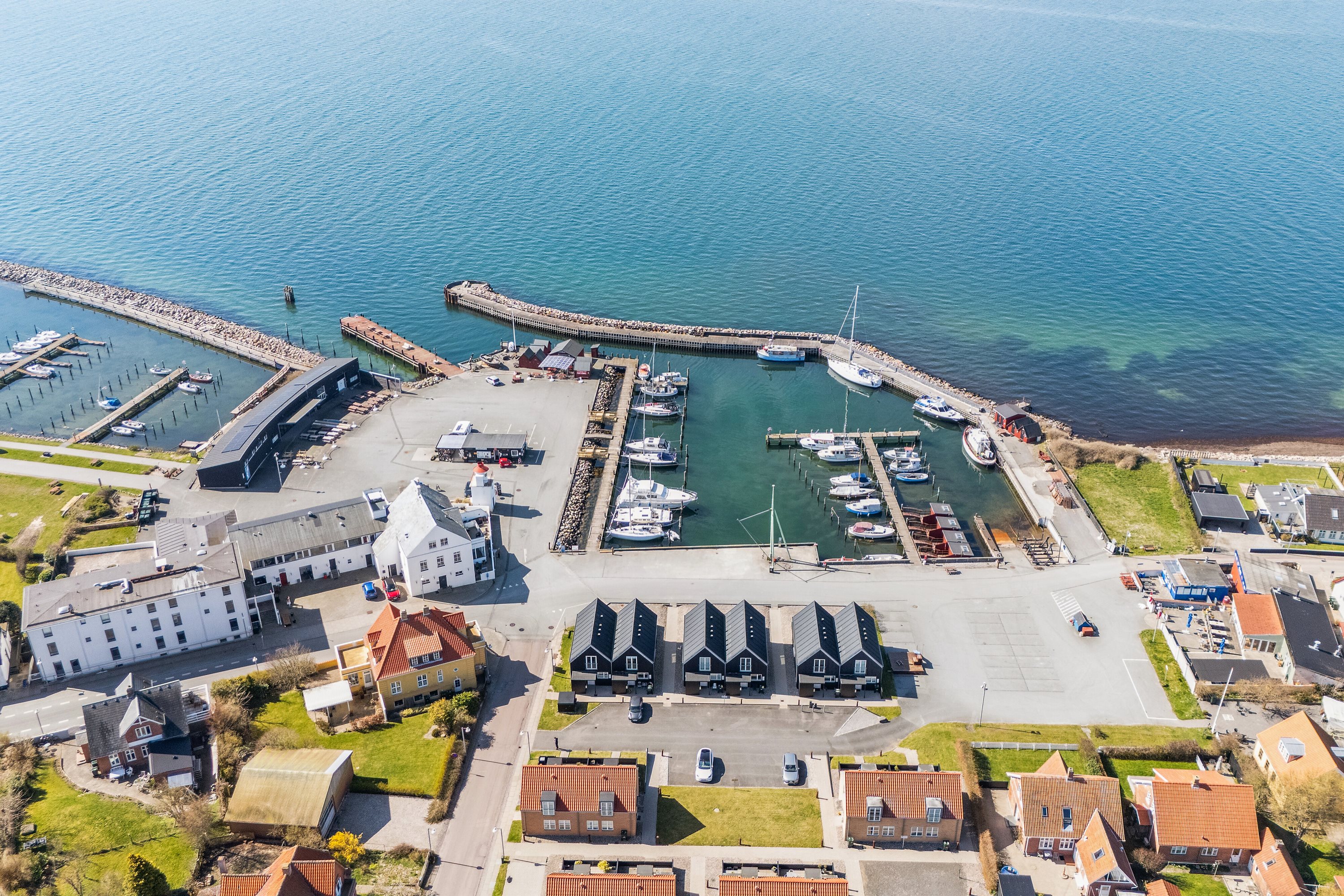 Fremhævet luftfoto billede i fuldskærmstilstand. Billede af Lohals Havn 2, Lohals, 5953 Tranekær