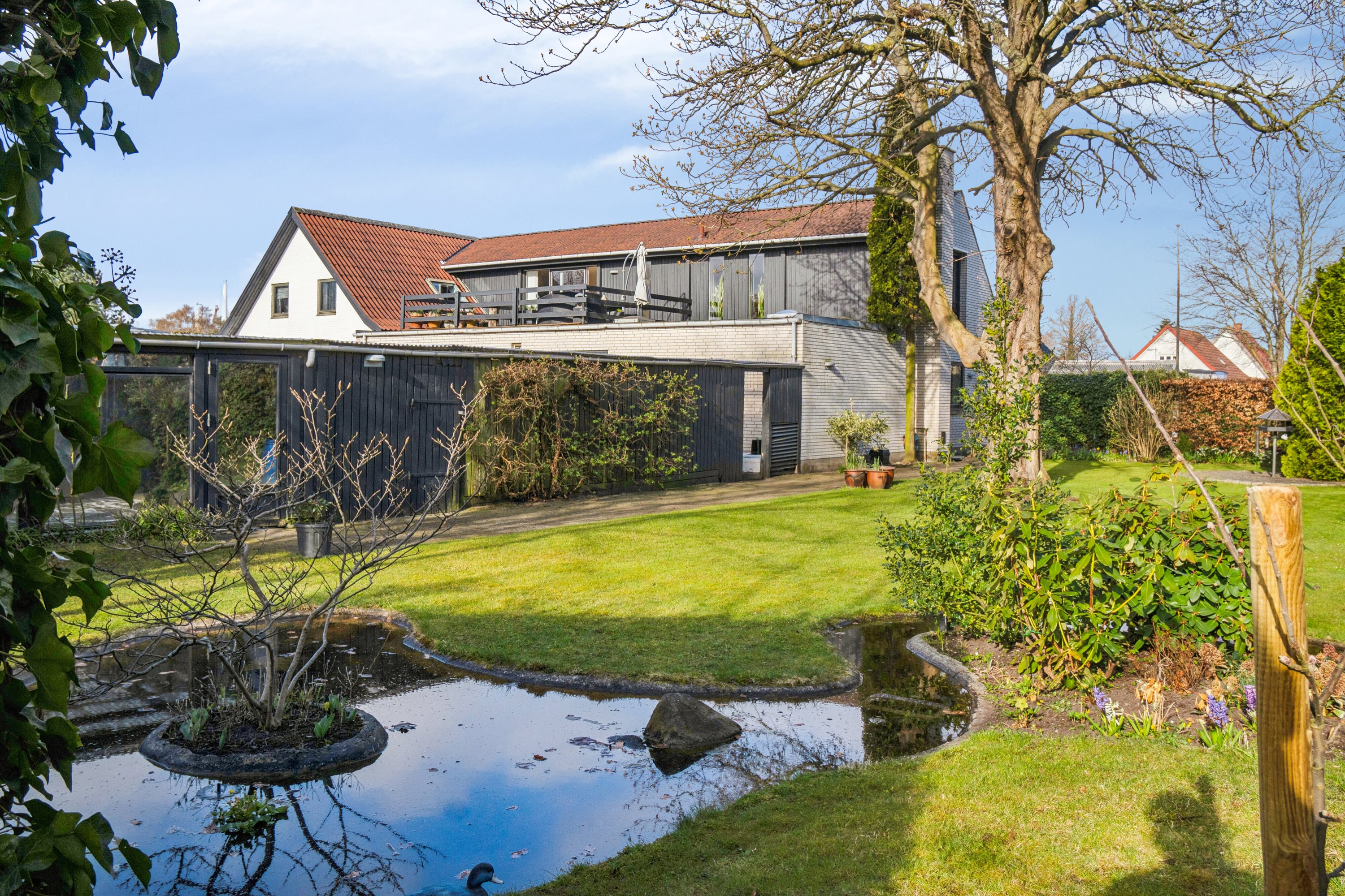 Miniaturebillede 1: set fra haven. Billede af Slagelsevej 147, 4400 Kalundborg