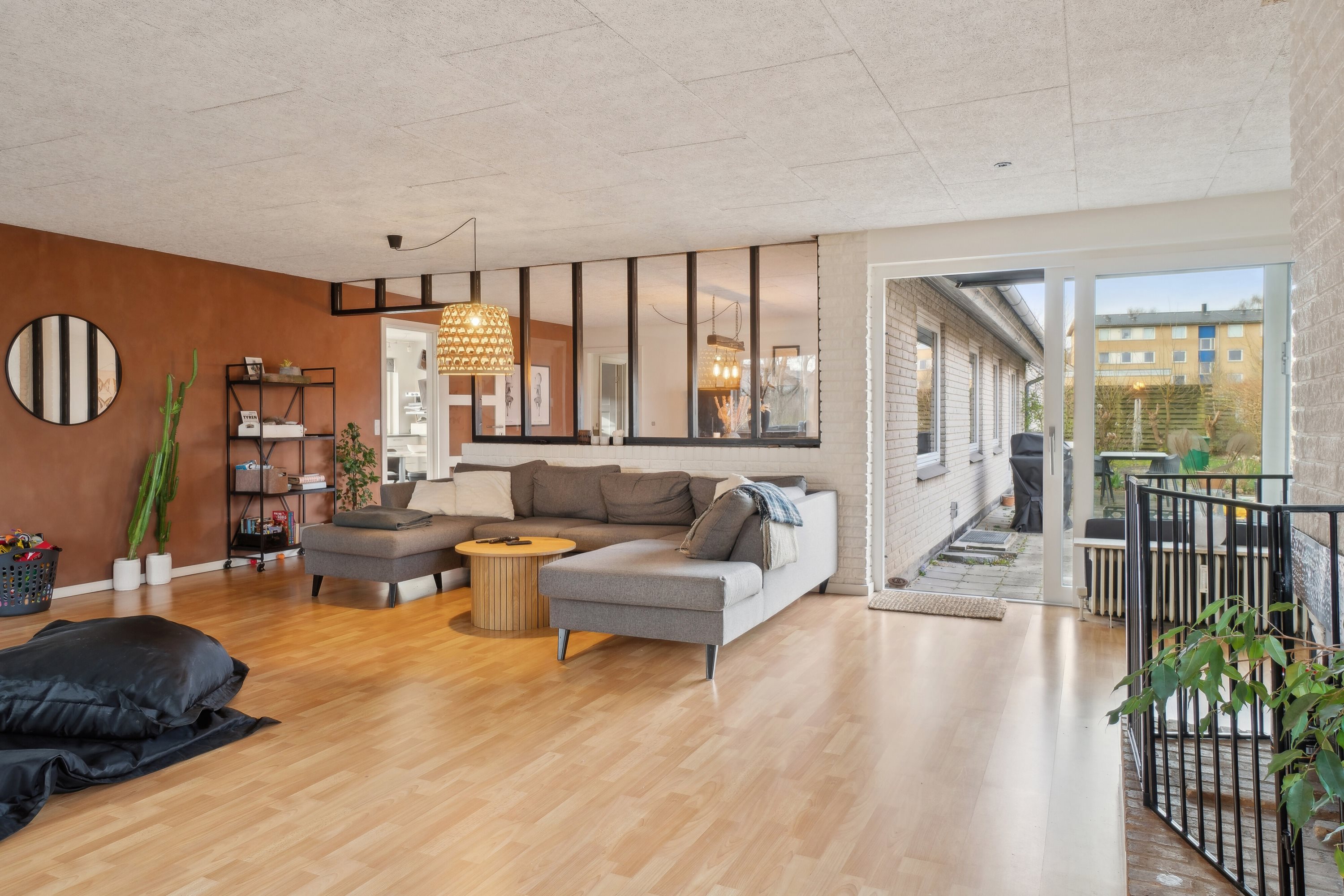 Fremhævet stue billede i fuldskærmstilstand. Billede af Stadion Alle 4, 7430 Ikast