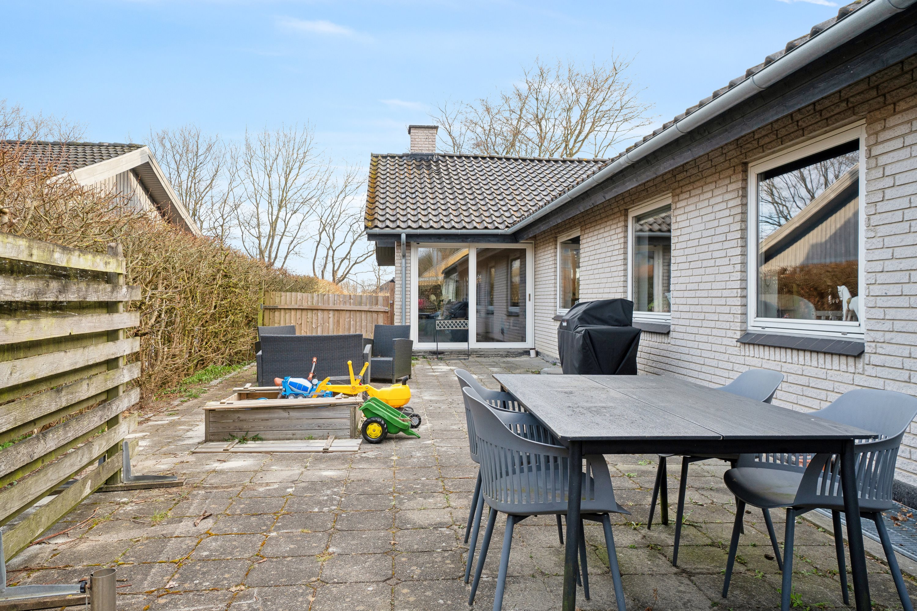 Fremhævet udendørs billede i fuldskærmstilstand. Billede af Stadion Alle 4, 7430 Ikast