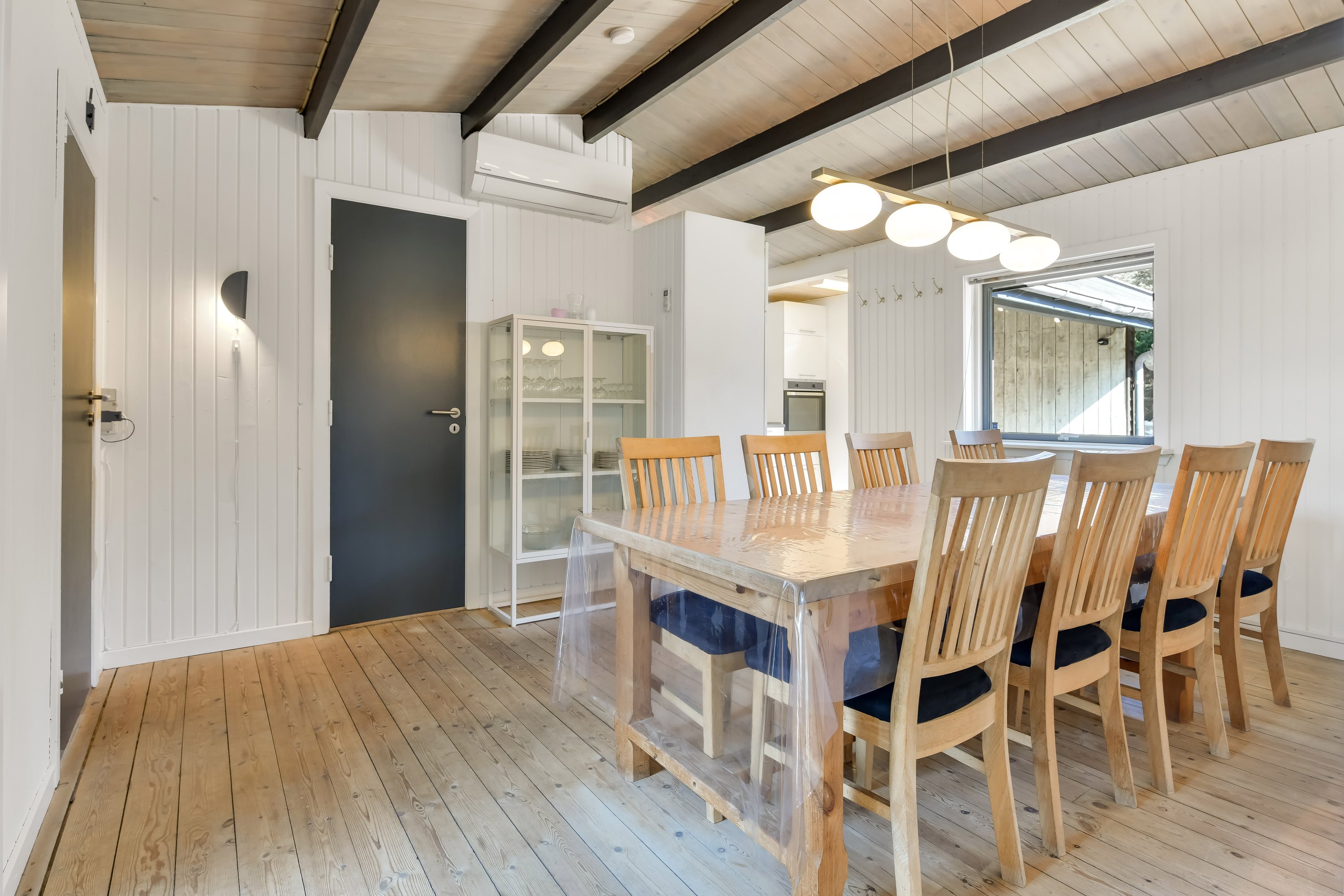 Fremhævet stue billede i fuldskærmstilstand. Billede af Søringen 24, Grærup, 6840 Oksbøl