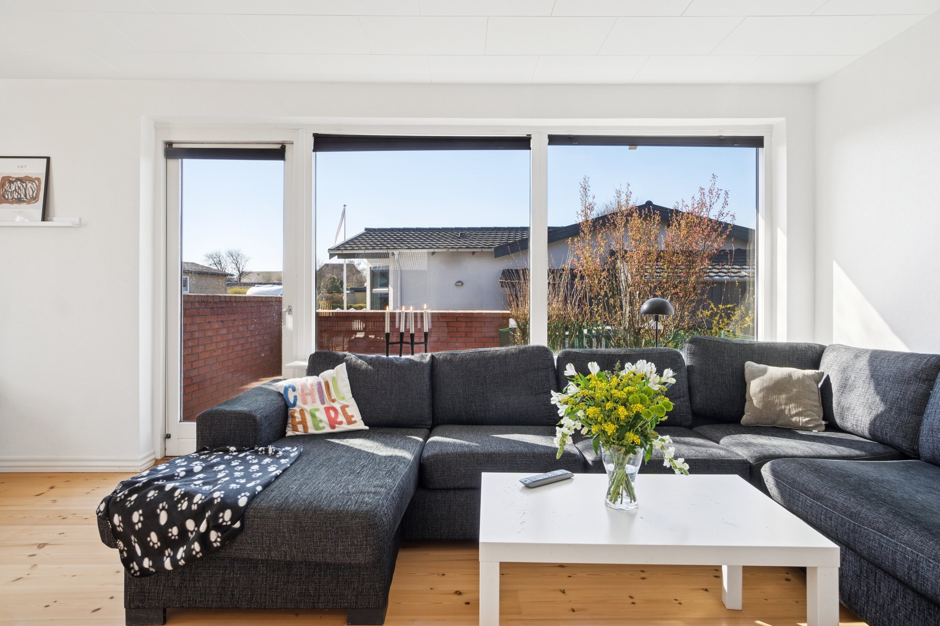 Fremhævet stue billede i fuldskærmstilstand. Billede af Højvænget 1, 7760 Hurup Thy