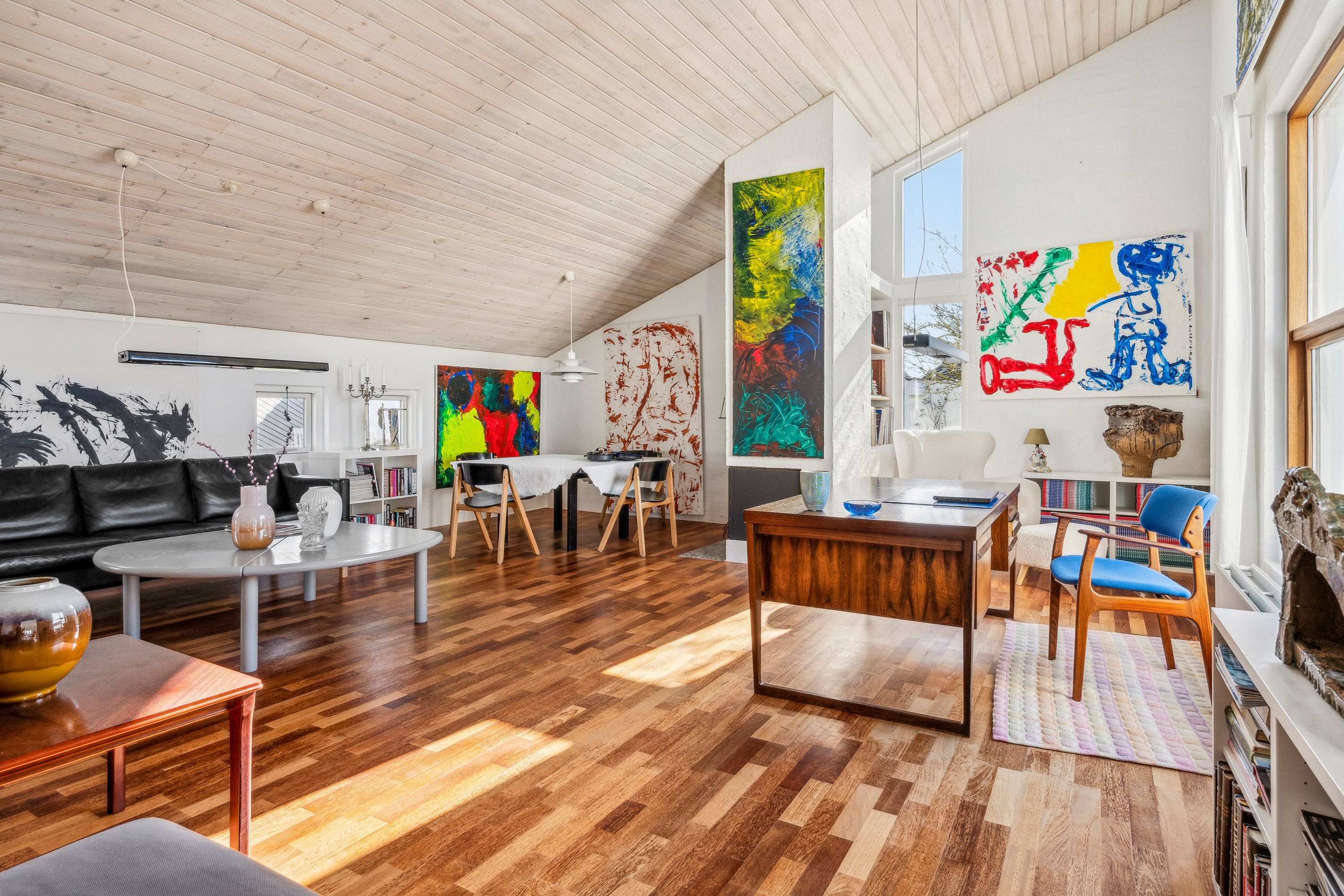 Fremhævet stue billede i fuldskærmstilstand. Billede af Solmarksvej 31, 8240 Risskov