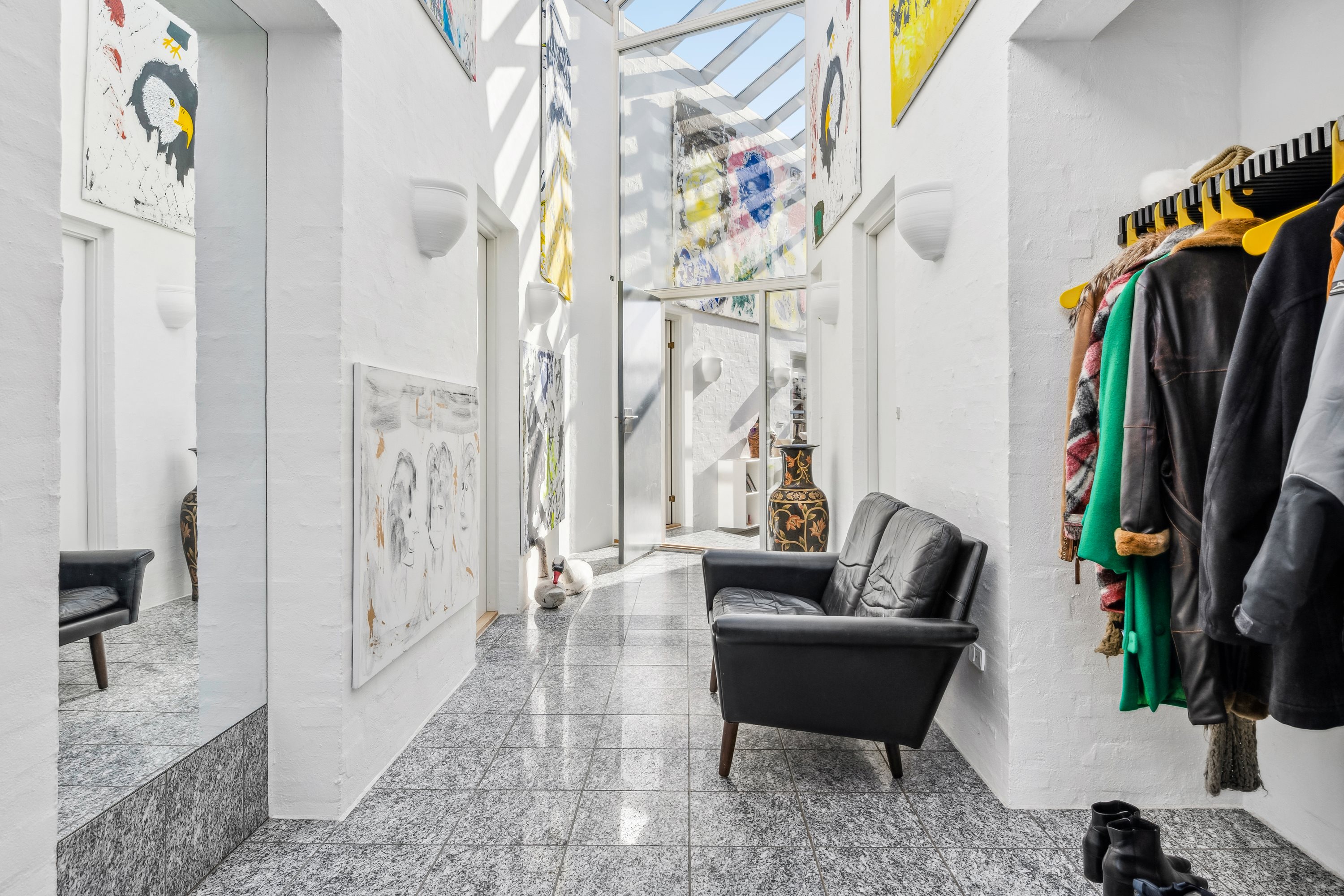 Fremhævet gang billede i fuldskærmstilstand. Billede af Solmarksvej 31, 8240 Risskov