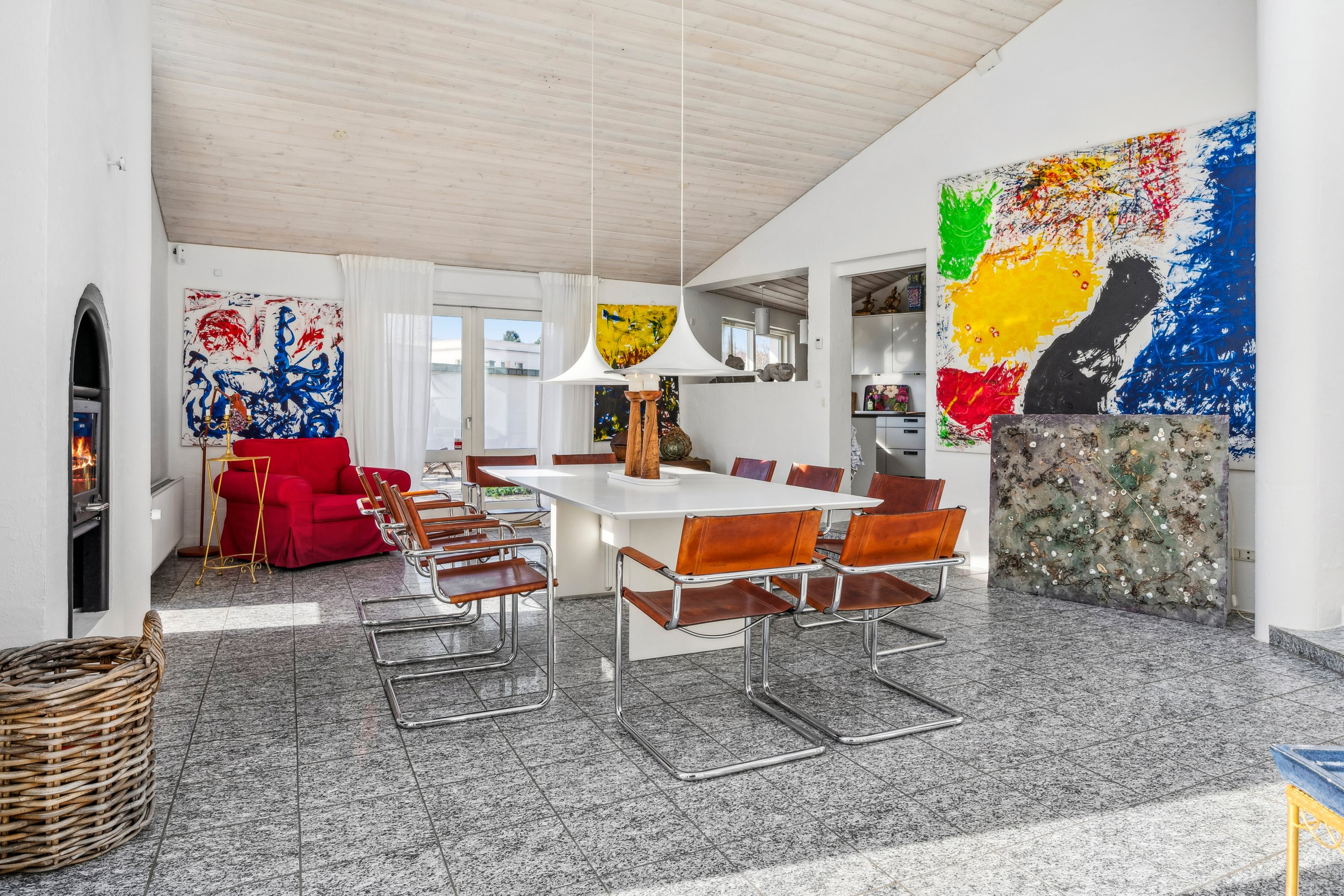 Fremhævet stue billede i fuldskærmstilstand. Billede af Solmarksvej 31, 8240 Risskov