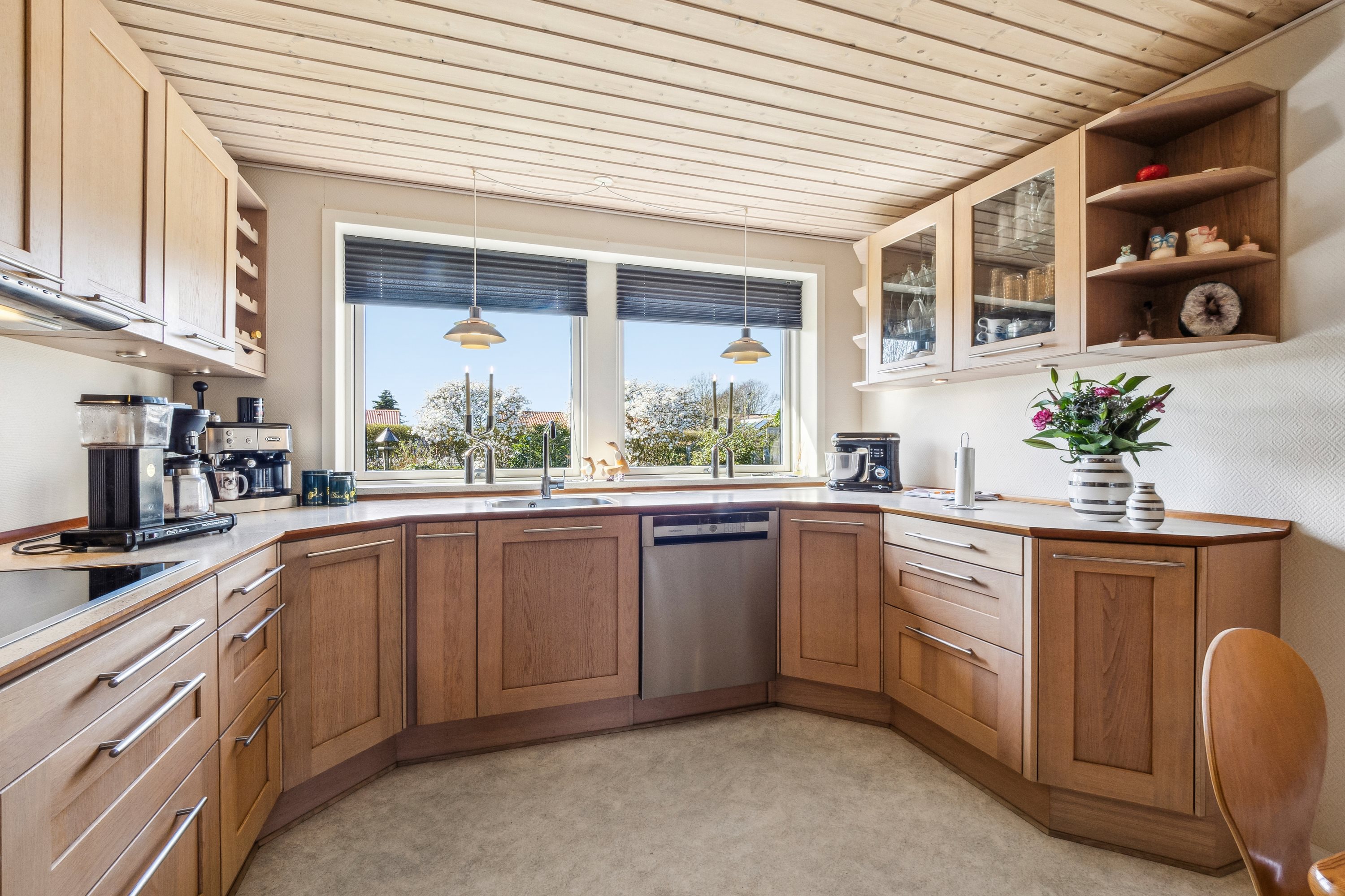 Fremhævet køkken billede i fuldskærmstilstand. Billede af Fristedet 5, Øster Jølby, 7950 Erslev