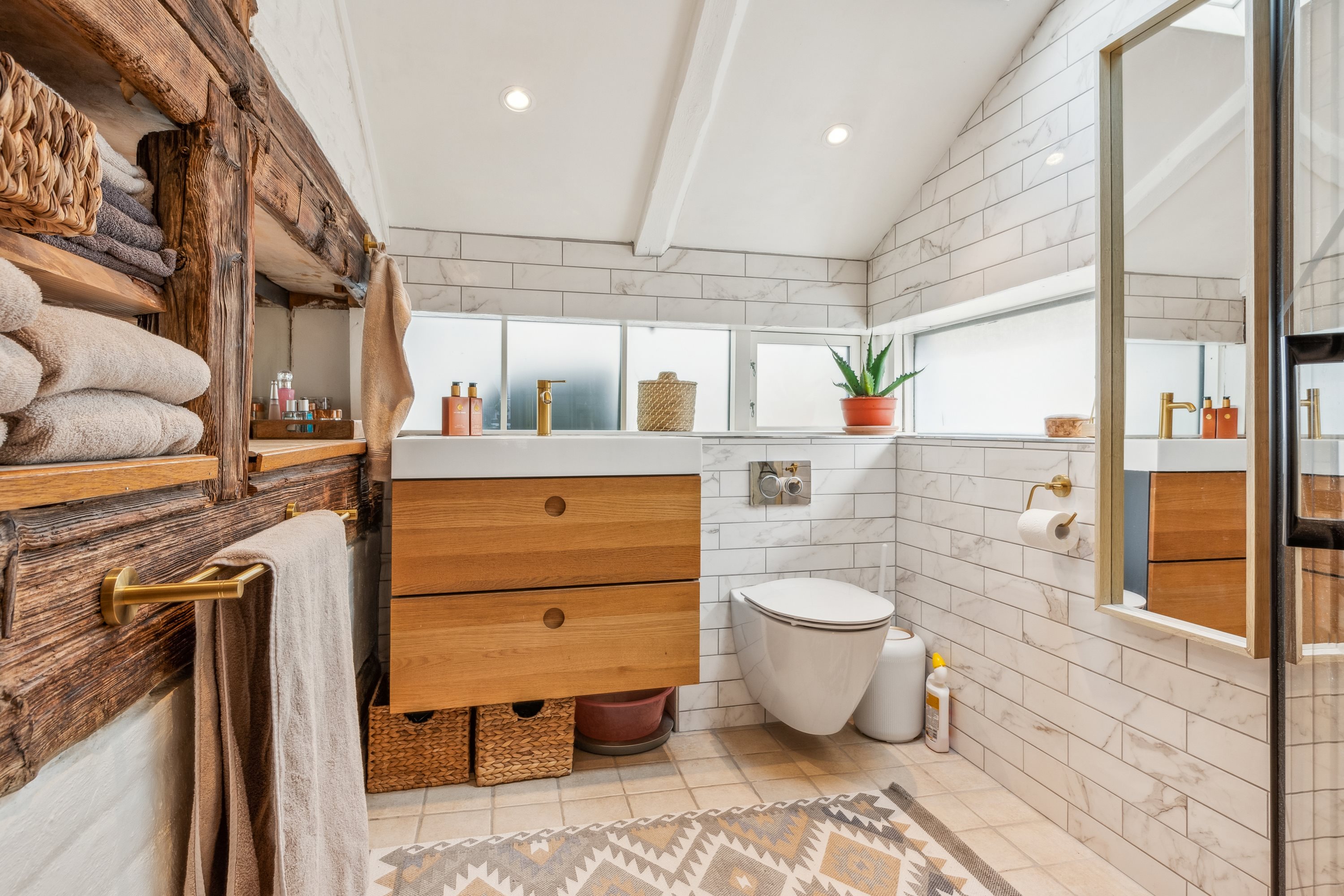 Fremhævet badeværelse billede i fuldskærmstilstand. Billede af Skyttenstræde 10, 3000 Helsingør