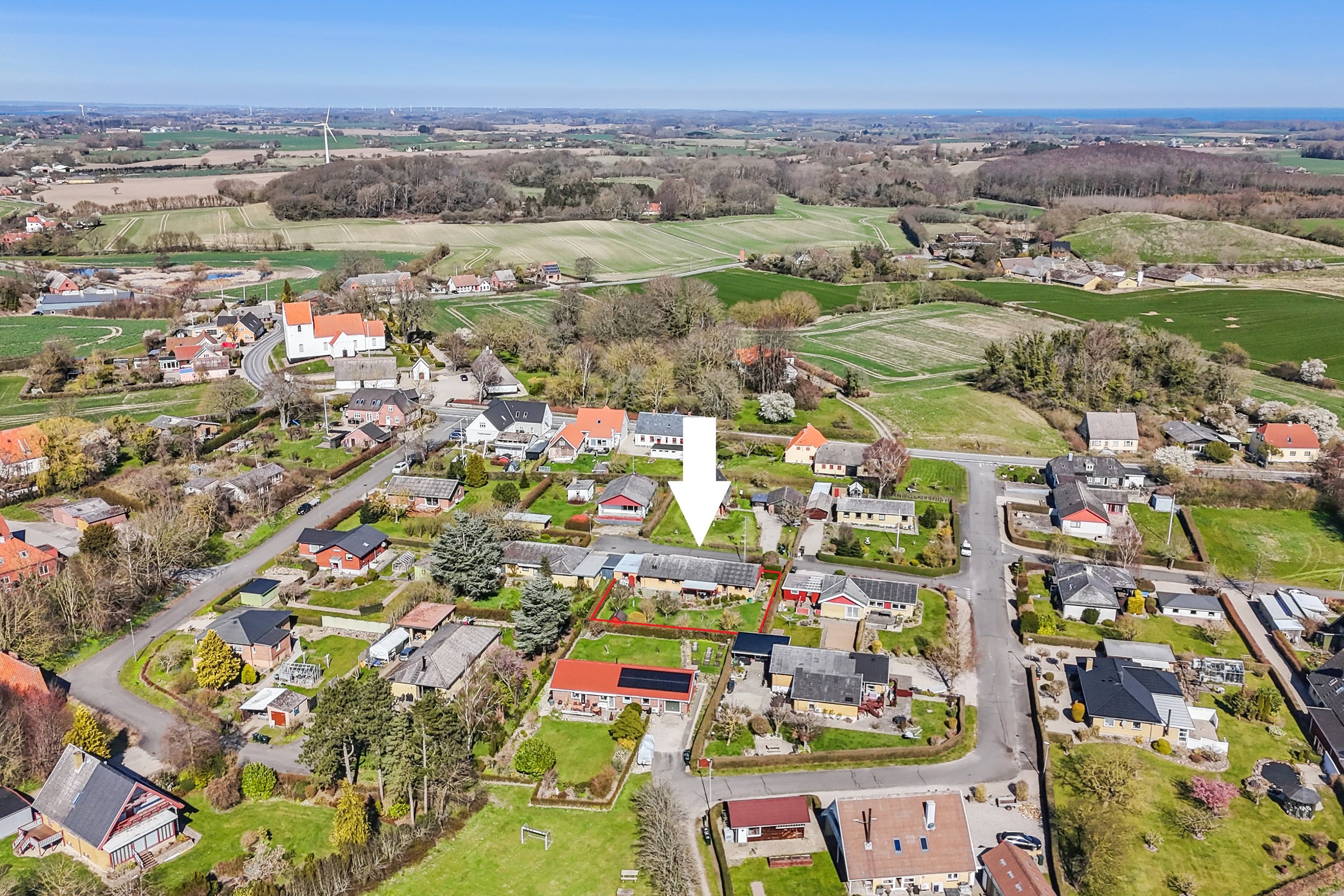 Fremhævet  billede i fuldskærmstilstand. Billede af Pilehaven 10, Tryggelev, 5932 Humble