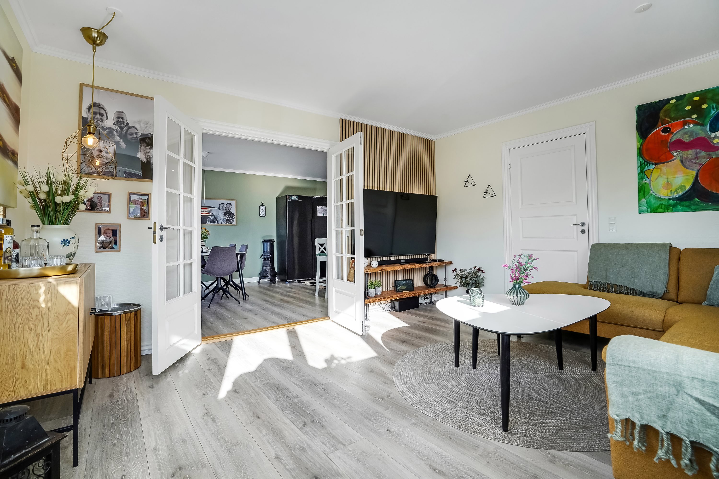 Fremhævet stue billede i fuldskærmstilstand. Billede af Rådhusgade 7, 8740 Brædstrup