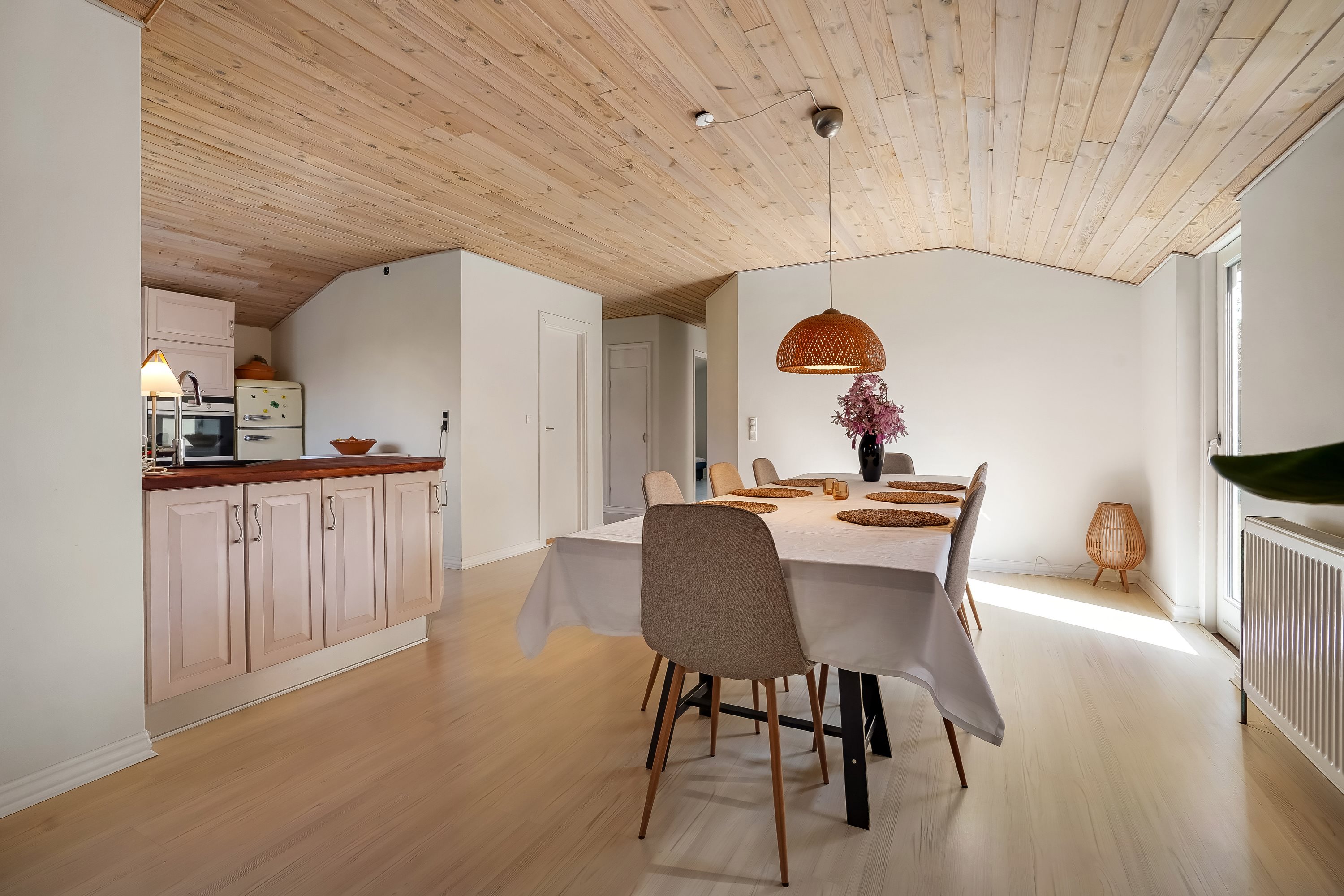 Fremhævet køkken billede i fuldskærmstilstand. Billede af Eddavej 39, 5210 Odense NV