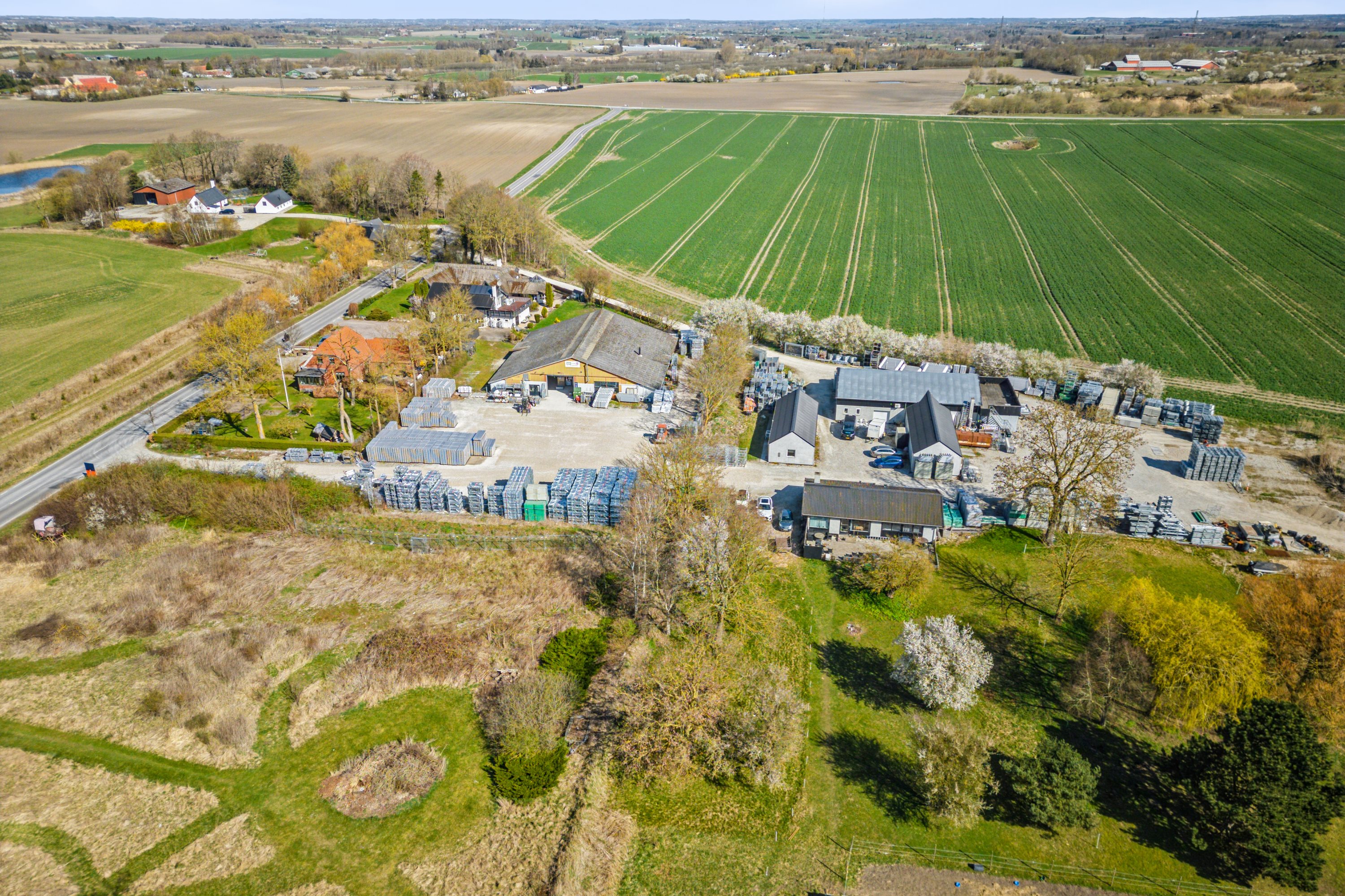 Fremhævet luftfoto billede i fuldskærmstilstand. Billede af Kallerupvej 54, Vadsby, 2640 Hedehusene