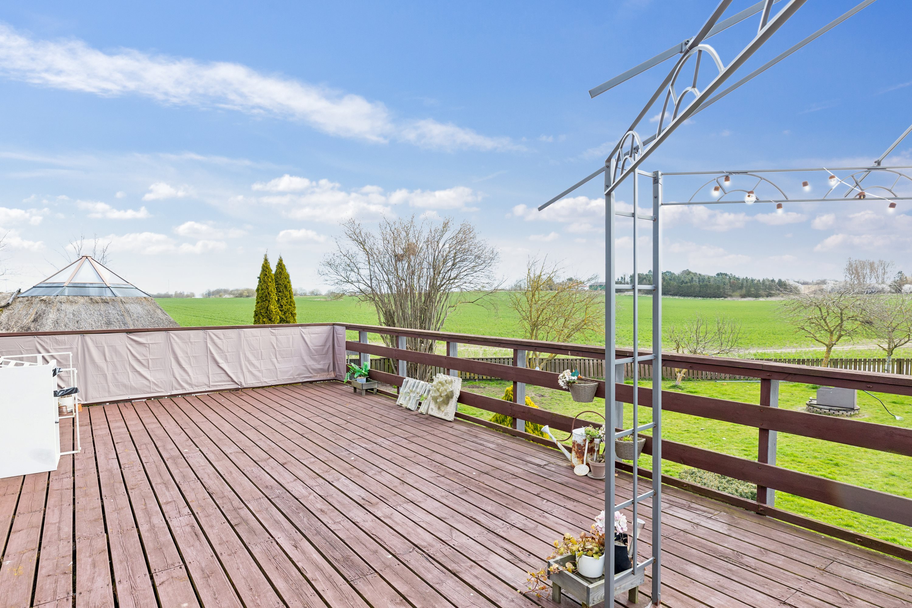 Fremhævet terrasse billede i fuldskærmstilstand. Billede af Kallerupvej 54, Vadsby, 2640 Hedehusene