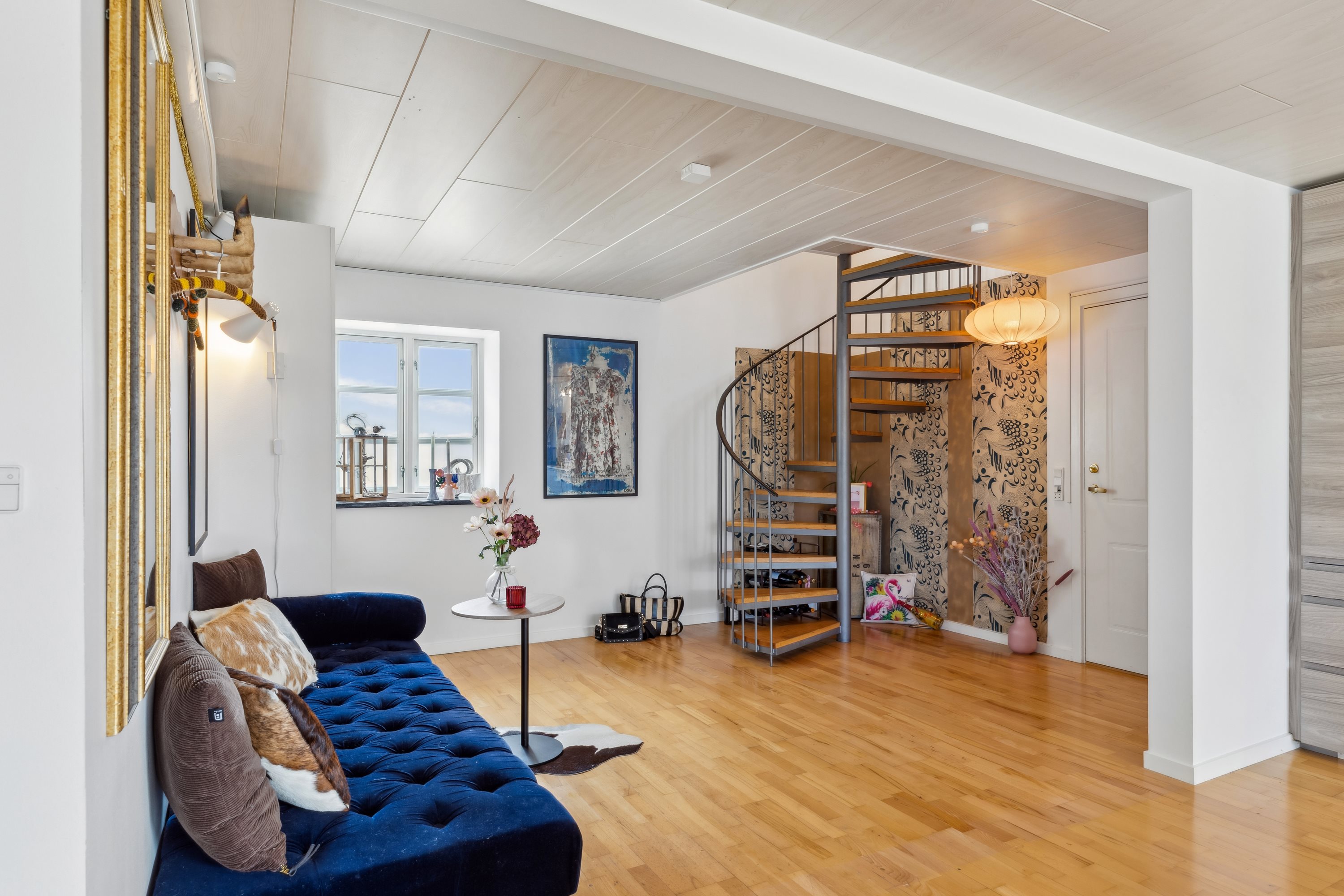 Fremhævet stue billede i fuldskærmstilstand. Billede af Kallerupvej 54, Vadsby, 2640 Hedehusene