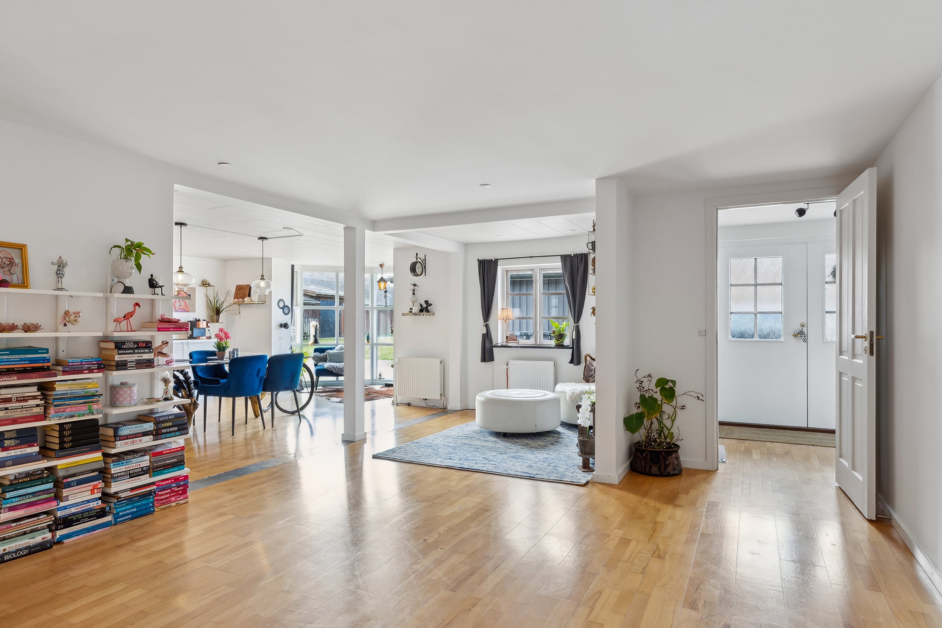 Fremhævet stue billede i fuldskærmstilstand. Billede af Kallerupvej 54, Vadsby, 2640 Hedehusene