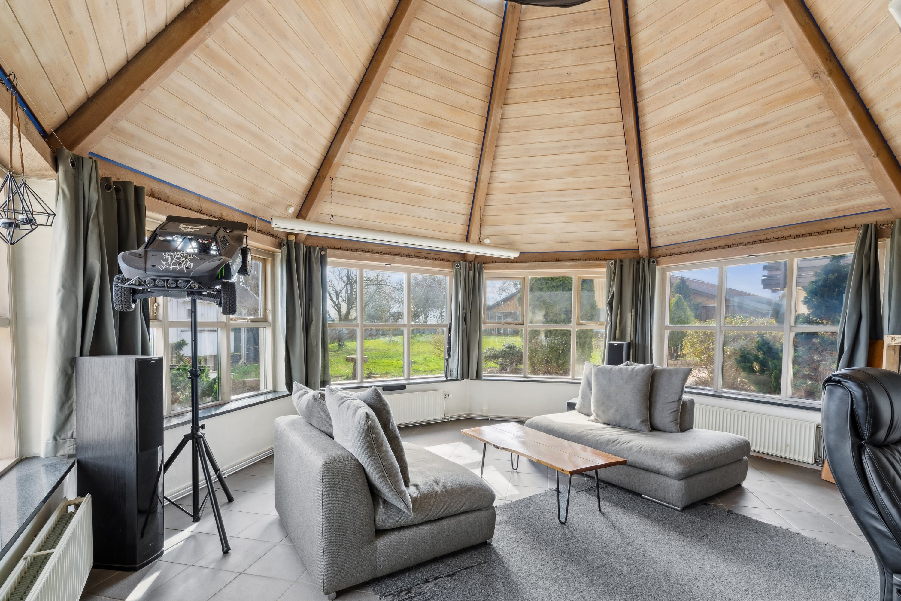 Fremhævet stue billede i fuldskærmstilstand. Billede af Kallerupvej 54, Vadsby, 2640 Hedehusene