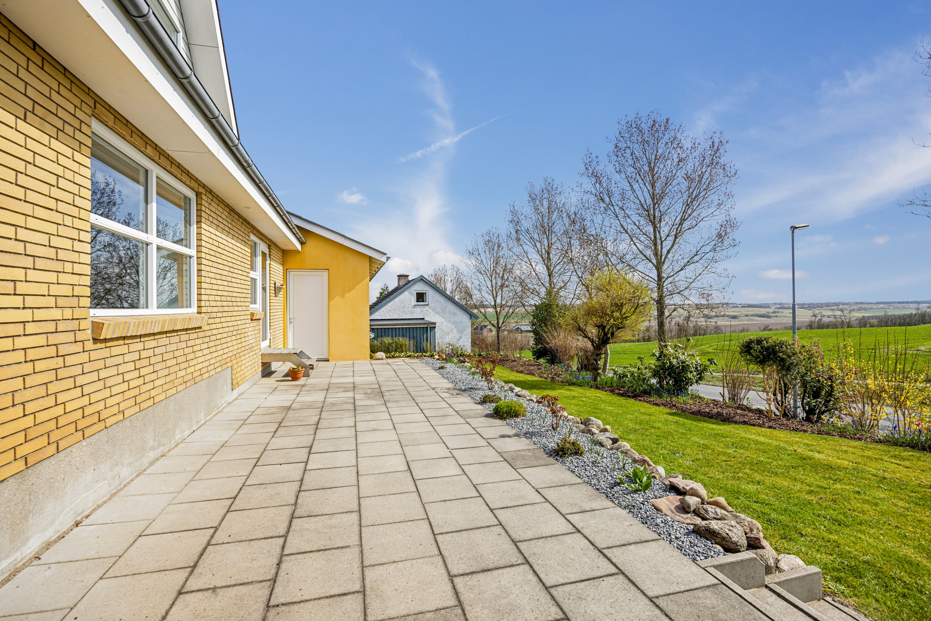 Fremhævet terrasse billede i fuldskærmstilstand. Billede af Udsigten 2, Ravnkilde, 9610 Nørager