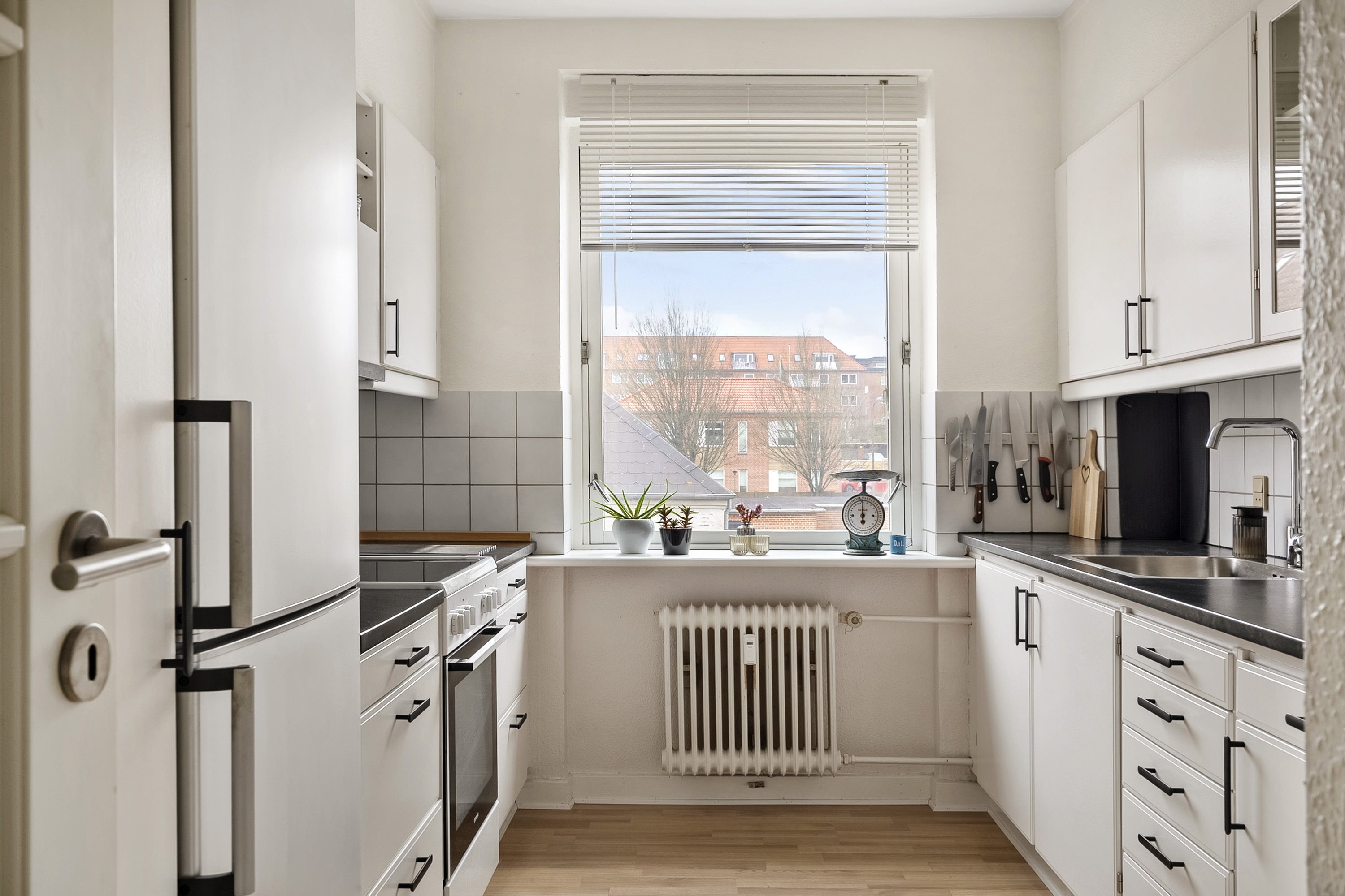 Fremhævet køkken billede i fuldskærmstilstand. Billede af Enghavevej 1A, 1. th., 6800 Varde