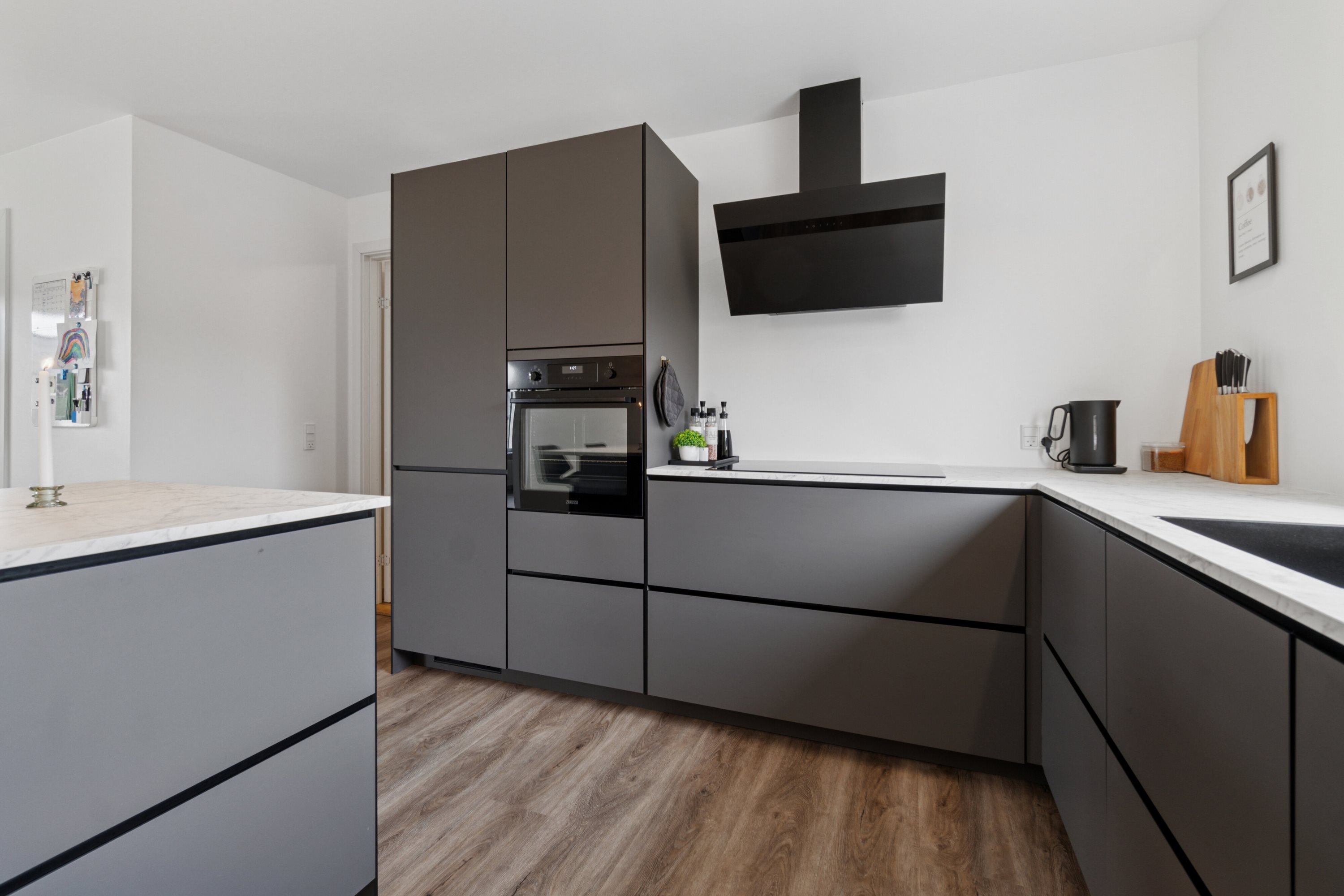 Fremhævet køkken billede i fuldskærmstilstand. Billede af Lærkevej 8, 7760 Hurup Thy