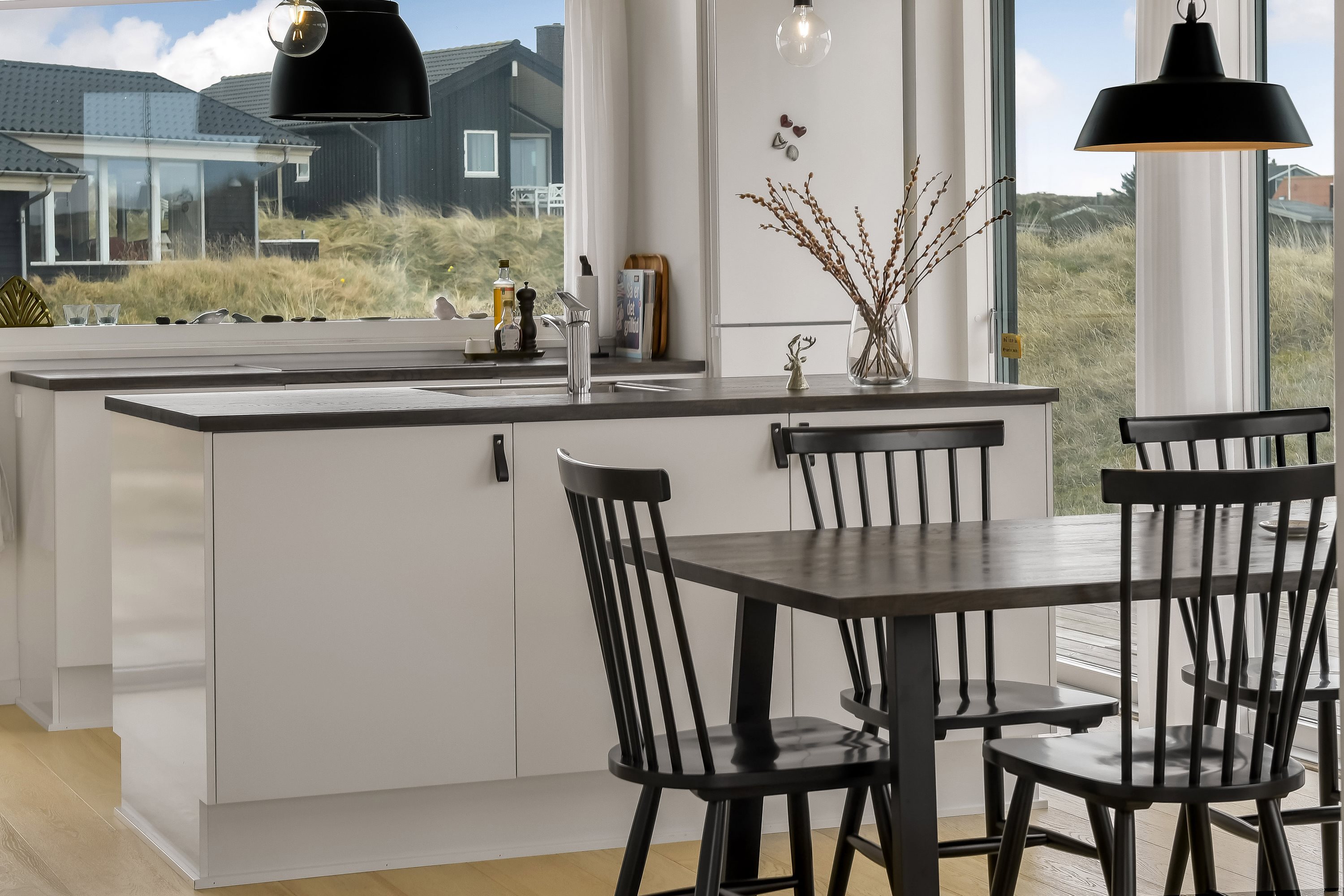 Fremhævet stue billede i fuldskærmstilstand. Billede af Hympelvej 40, Rindby Strand, 6720 Fanø