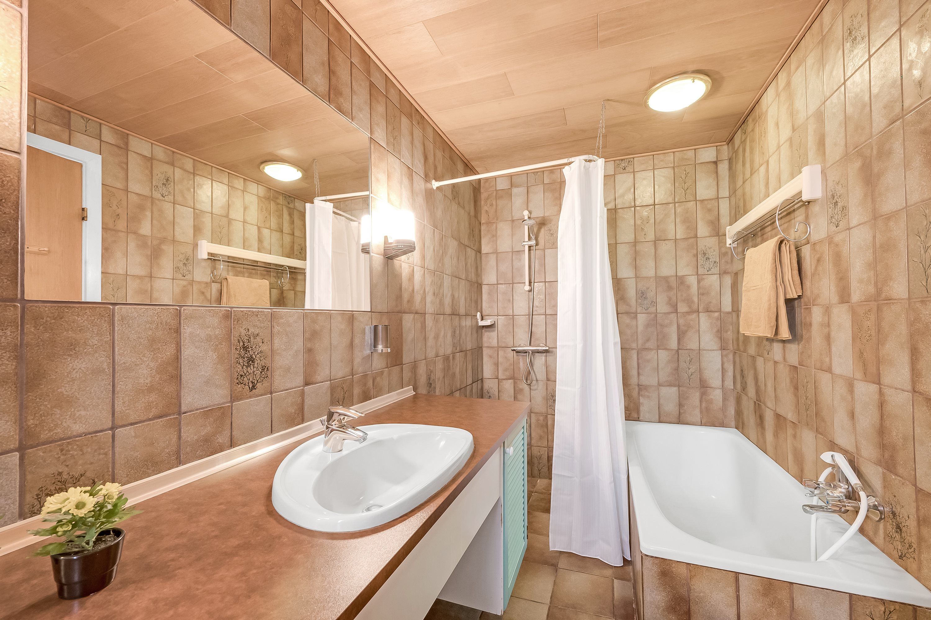 Fremhævet badeværelse billede i fuldskærmstilstand. Billede af Tromsøvej 22, Rindum, 6950 Ringkøbing